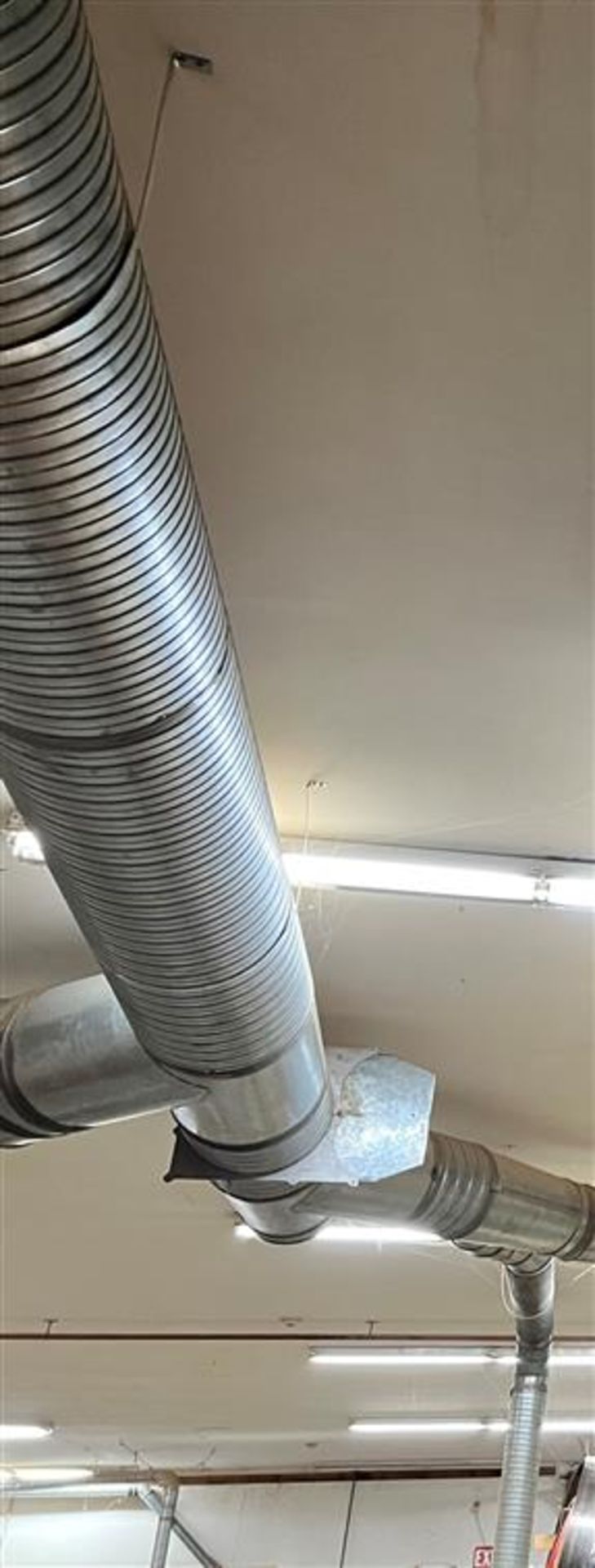 LOT: APPROX. 97' OF GALVANIZED PIPE, 2-AIR MANIFOLDS, RUBBER HOSE & DROPS - Image 3 of 6