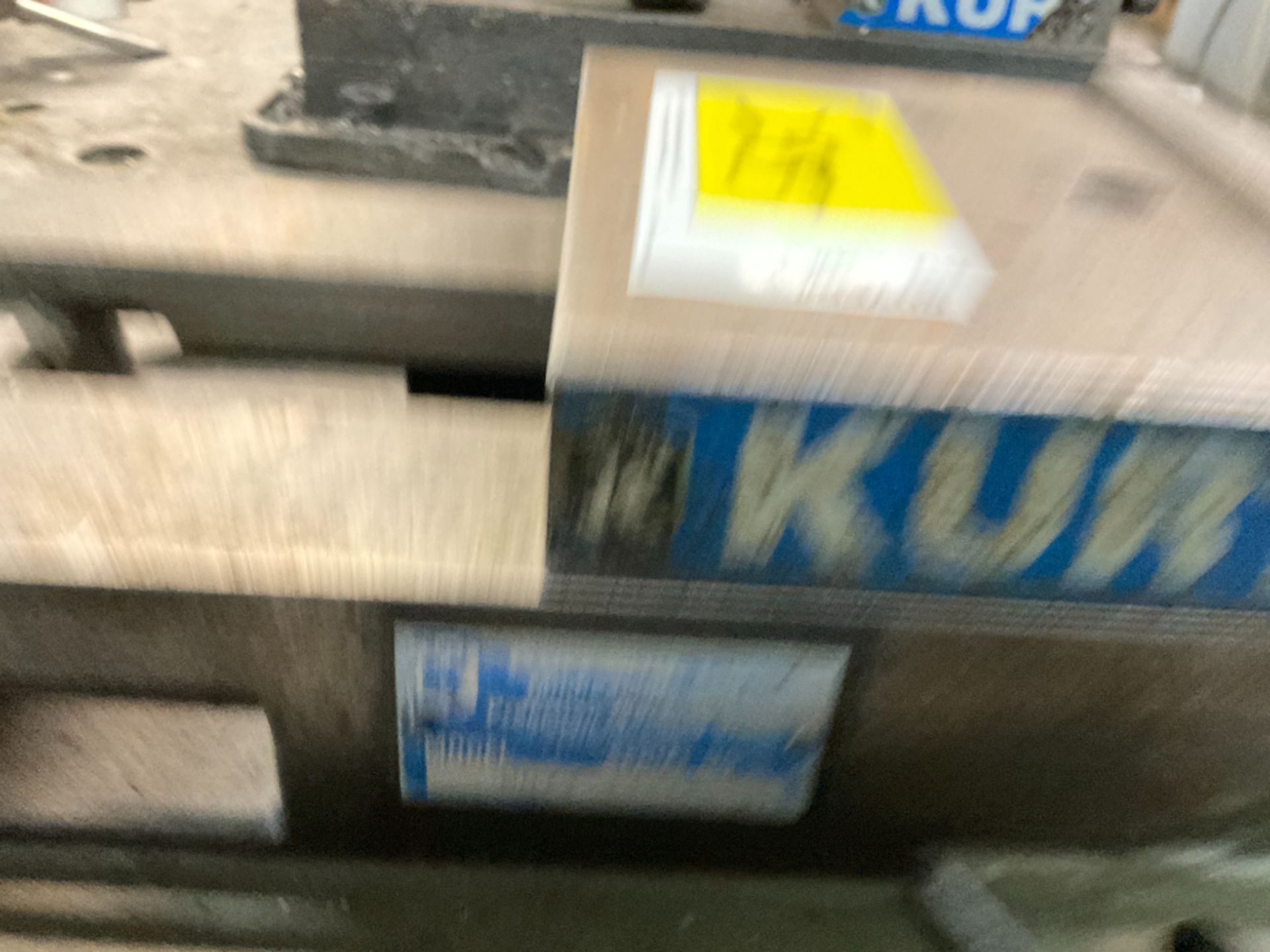 Kurt D675 Machine Vise - Image 3 of 4