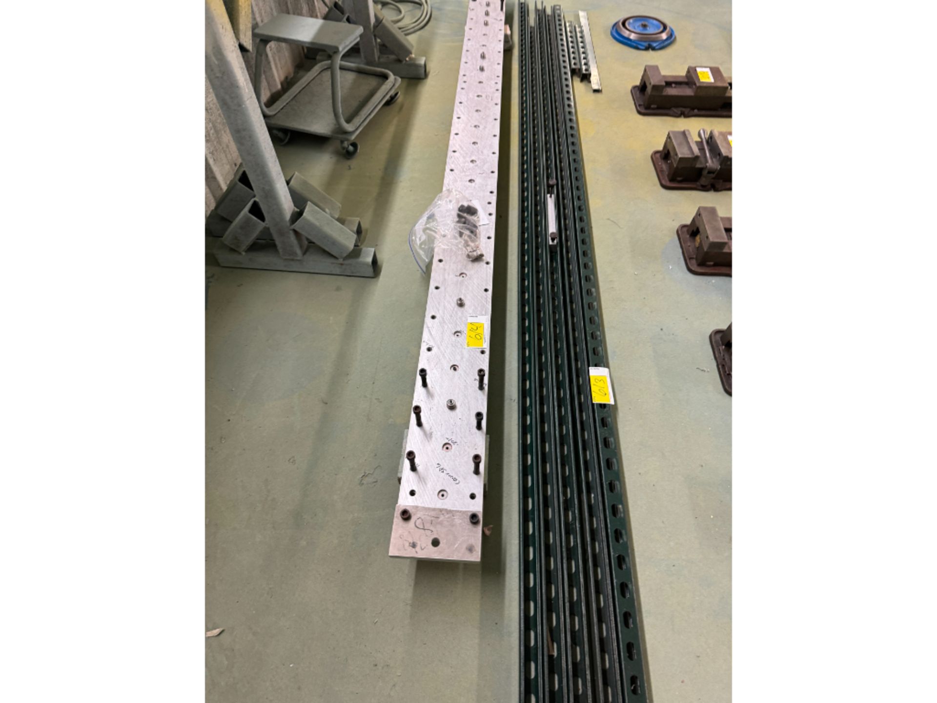 3- Meter Tooling Bar