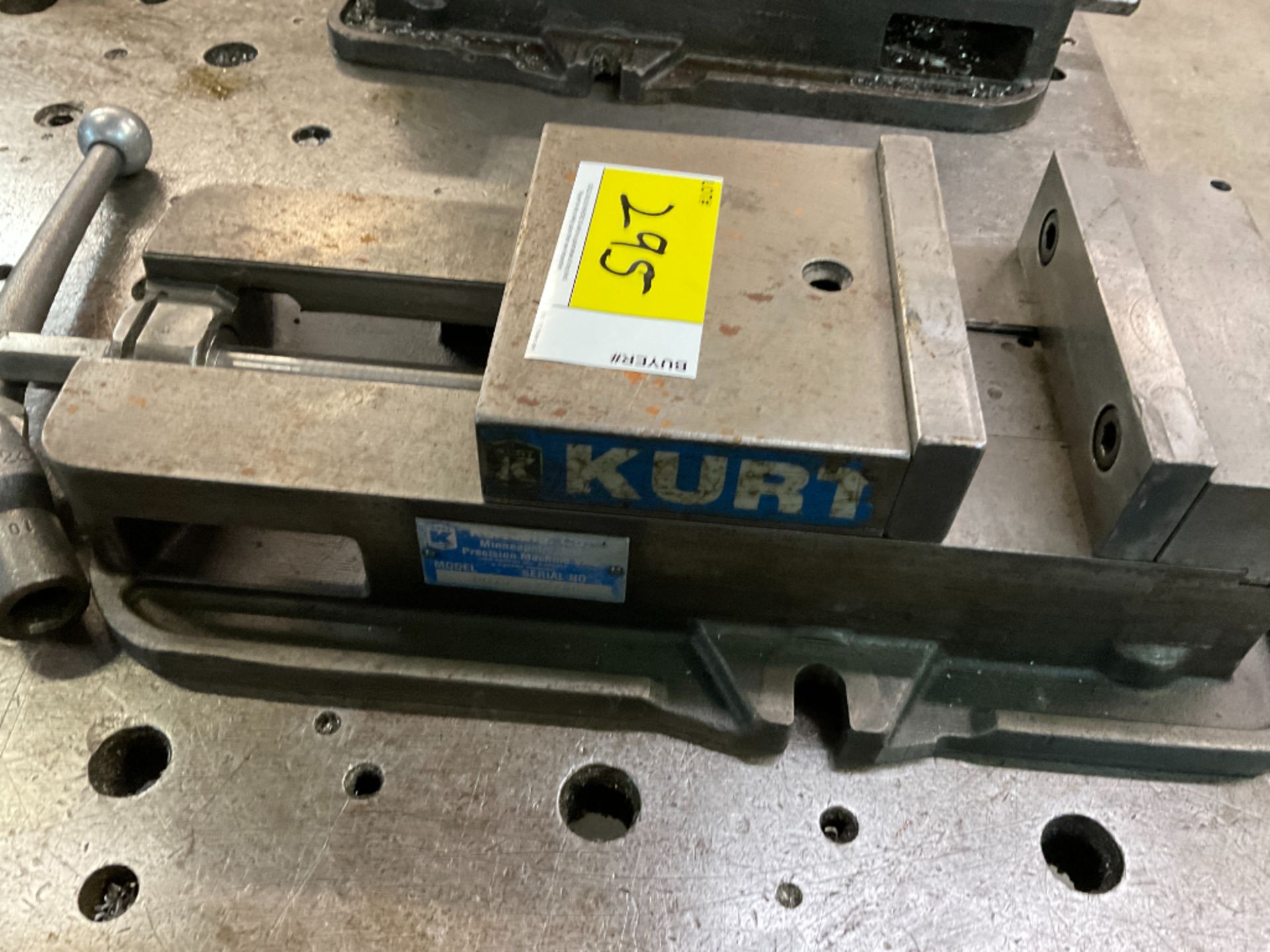 Kurt D675 Machine Vise - Image 4 of 4
