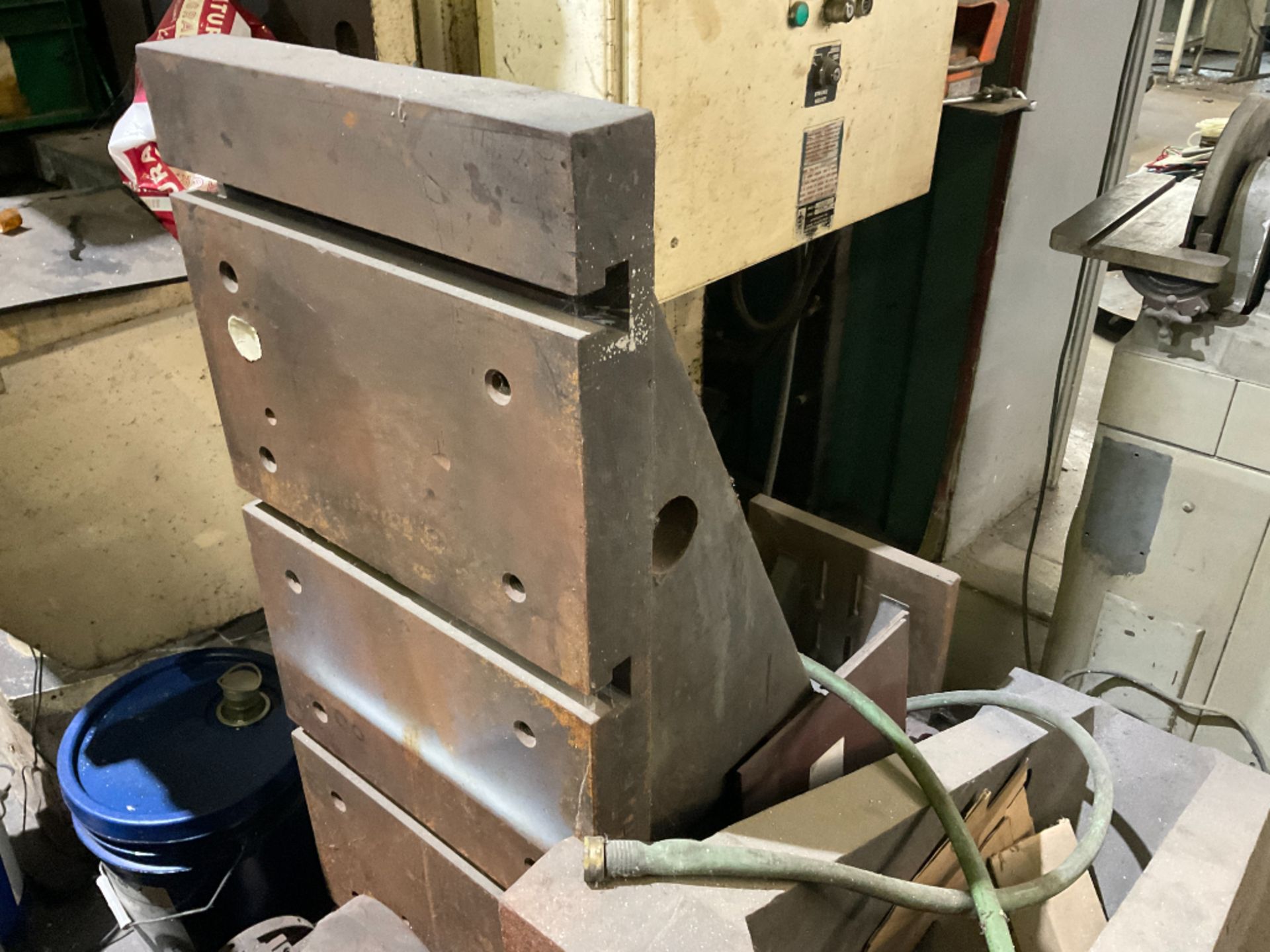 Cincinnati Heavy Steel T Slot Index- See Pictures - Image 2 of 5