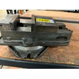 Kurt D675 Machine Vise