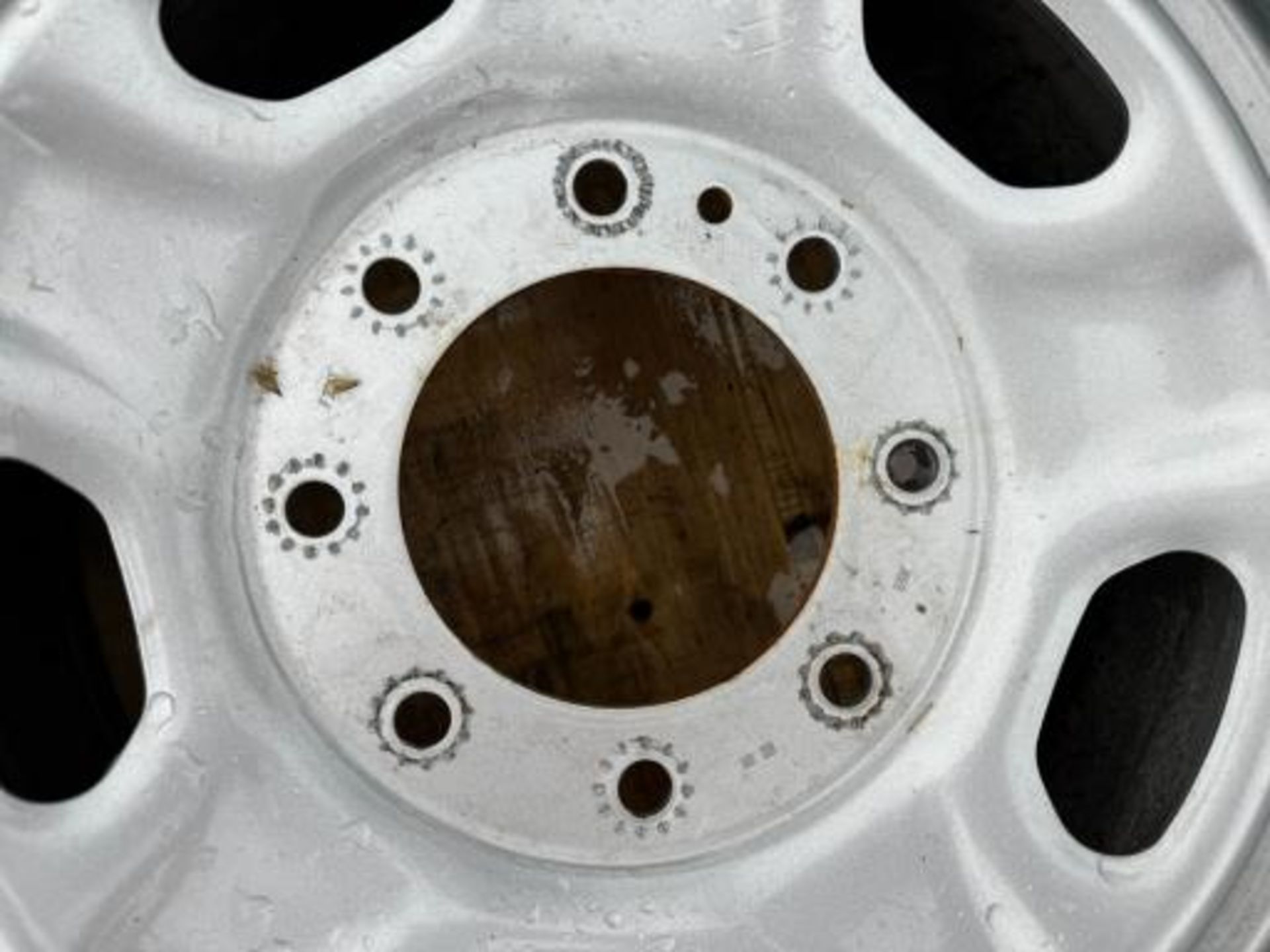 (4) 18.5" Ford Rims - Image 4 of 5