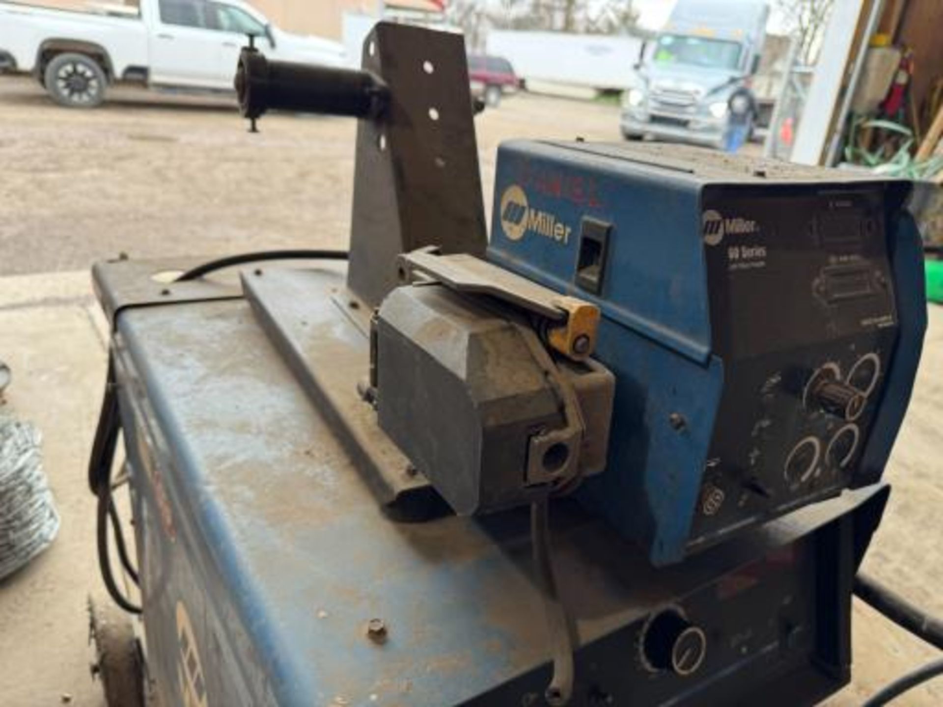 Miller Deltaweld 302 Welder w/ wirefeeder - Image 10 of 10