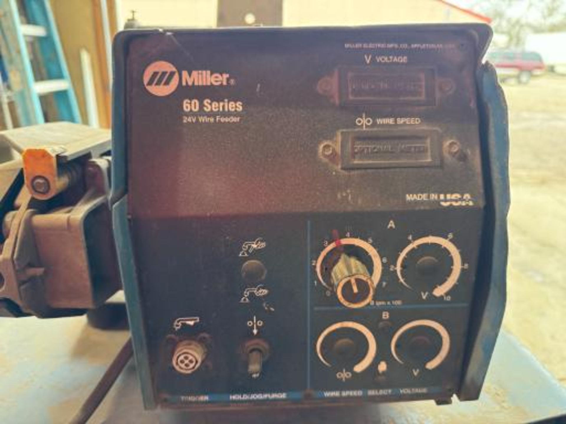 Miller Deltaweld 302 Welder w/ wirefeeder - Image 7 of 10