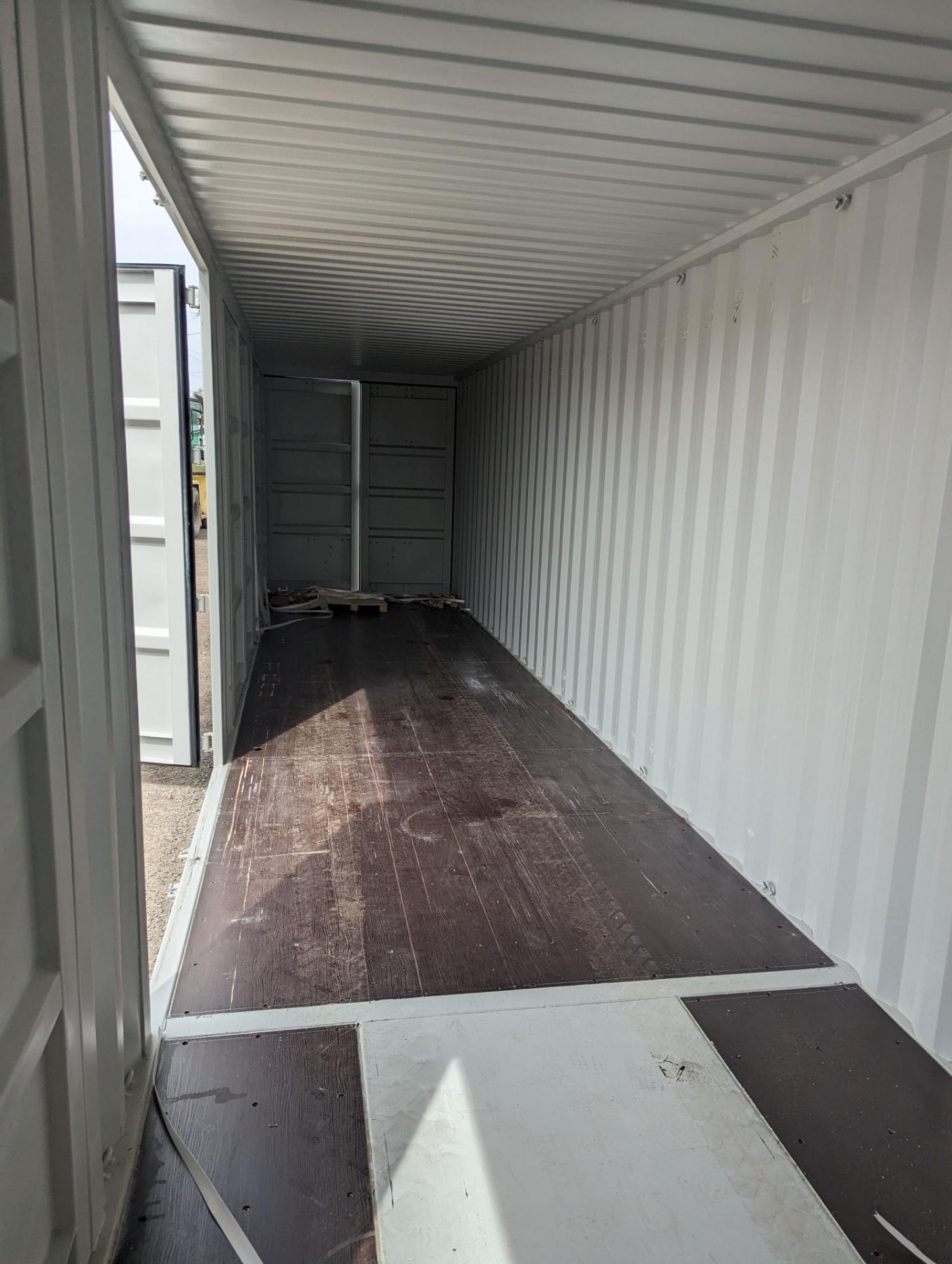 1 Trip 40' High Side Shipping Container w/ Side Doors - Image 3 of 5