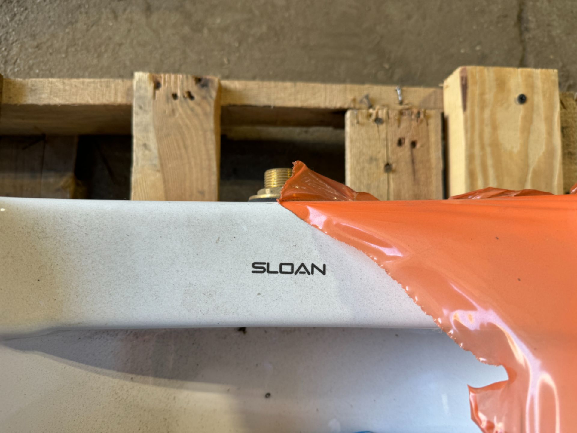 Sloan Urinal W/ Flush Valves - Image 2 of 6
