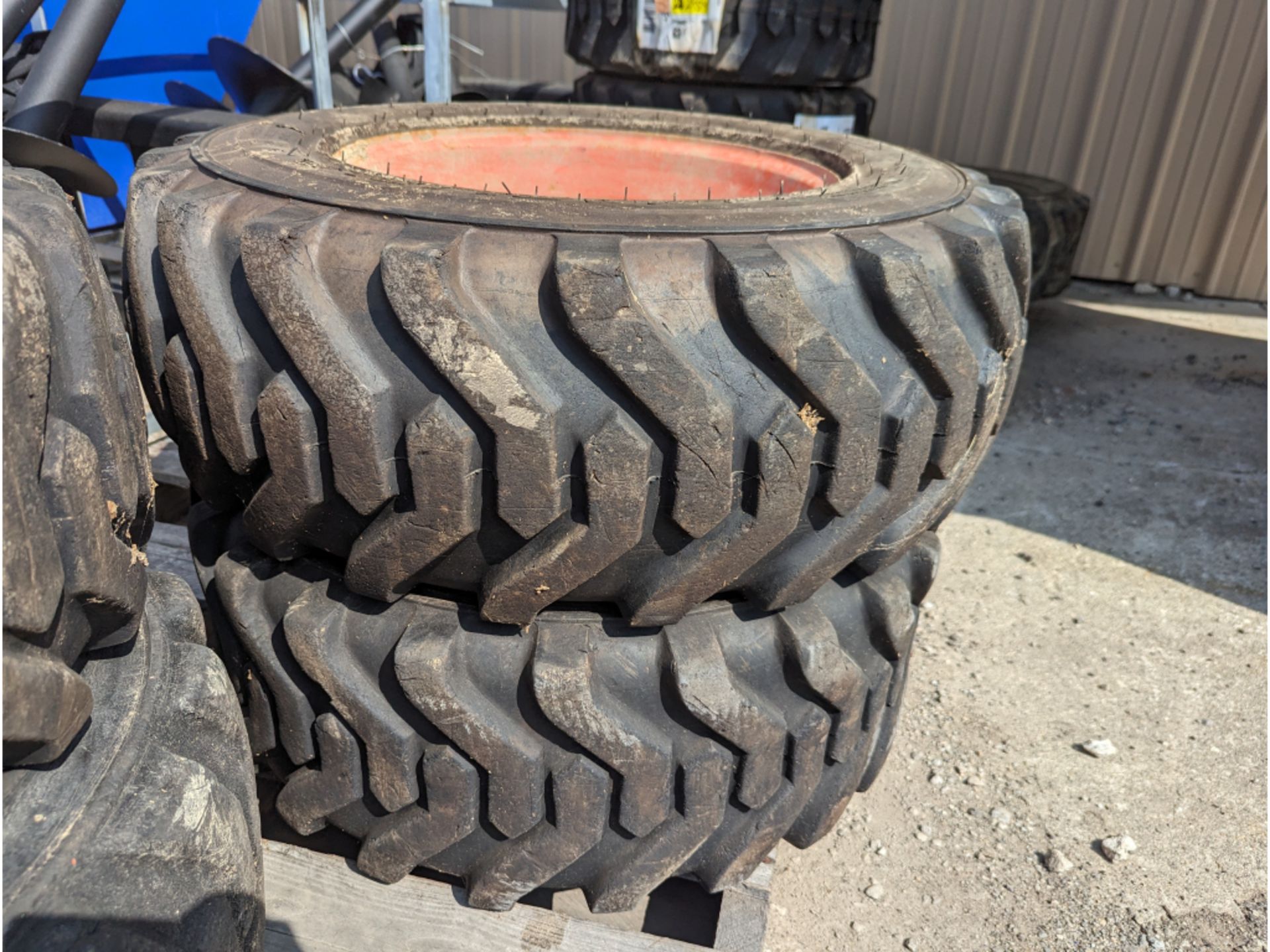4 10-16.5 Skid Steer Tires & Rims - Image 3 of 7
