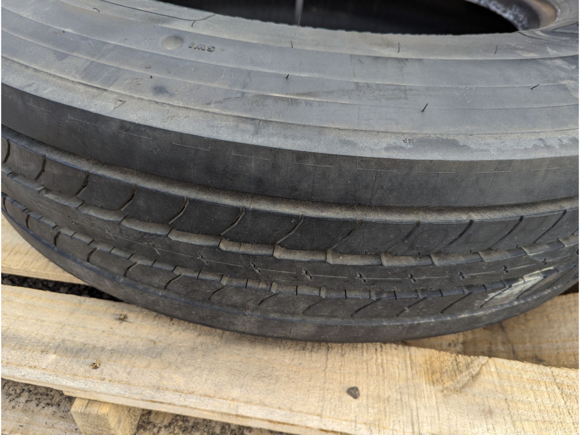 (1) Goodyear G661 HAS 245/75R22.5 commercial truck tires USED Virgin Tread Surplus Take Off - Image 2 of 3