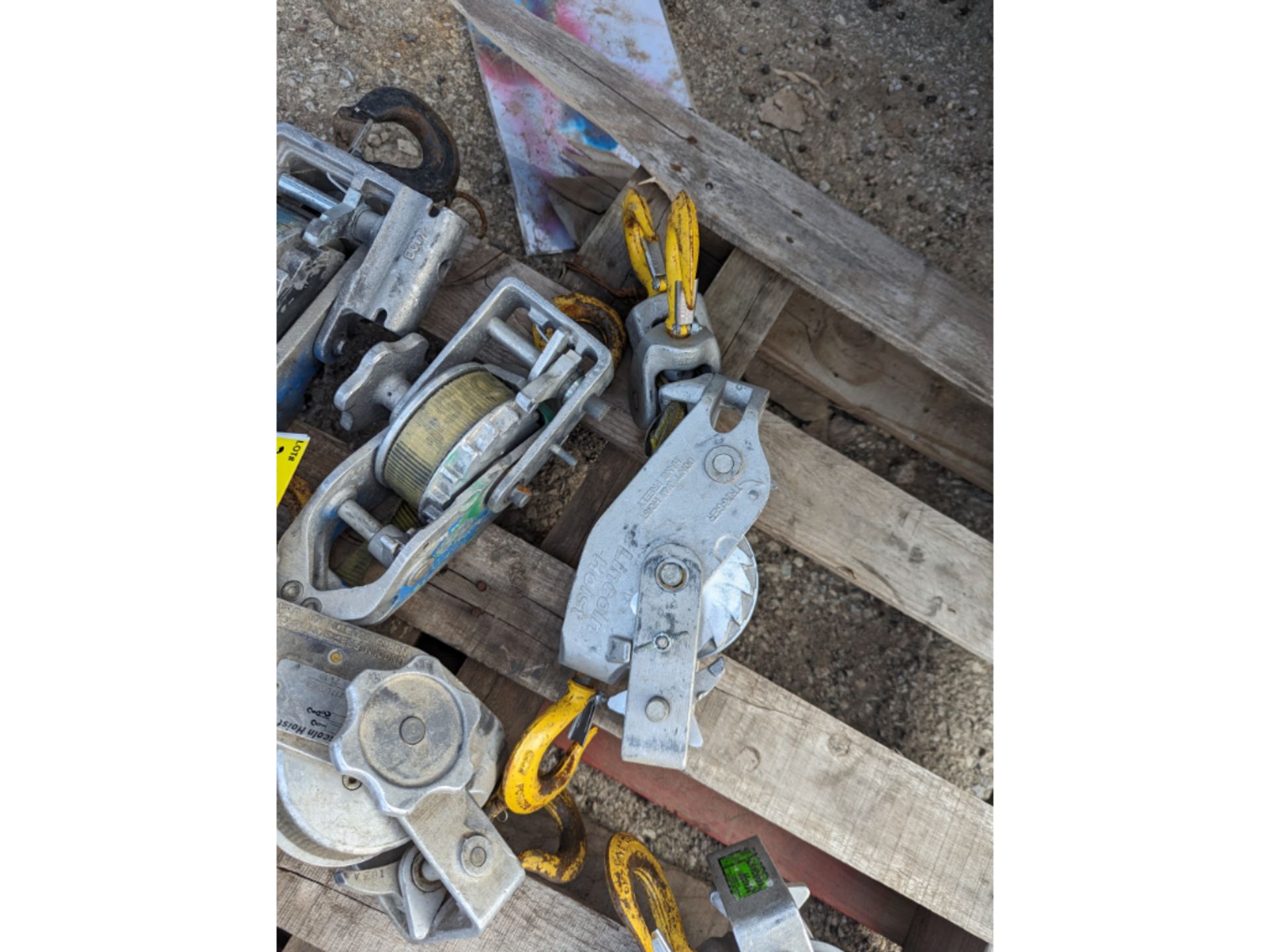 (7) LINCOLN 2W10 WEB HOIST RATCHET WINCH STRAP PULLER ELECTRIC UTILITY INDUSTRY 1000-2000LB SURPLUS - Image 5 of 7