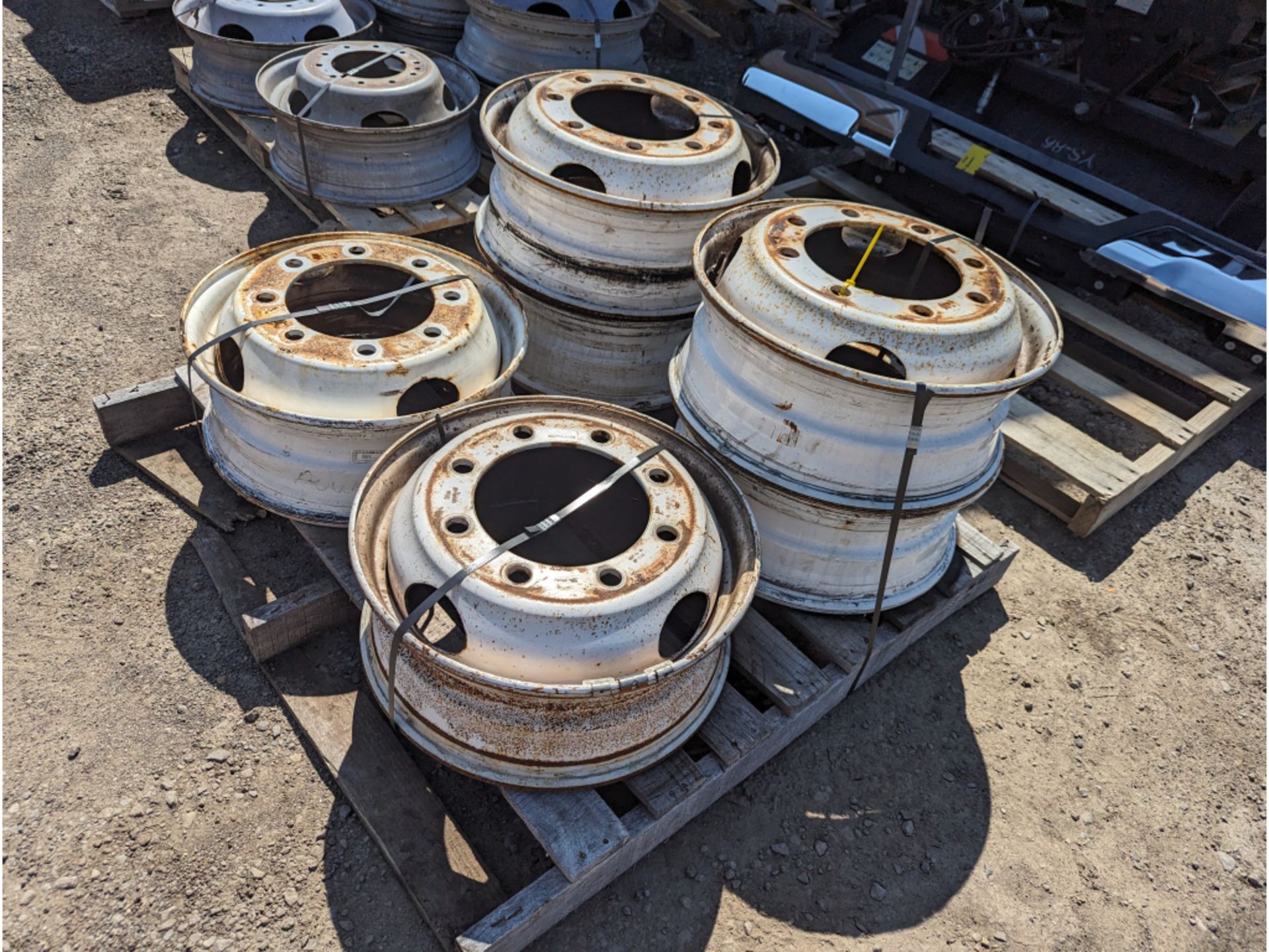 (6) CHEV GMC 4500 5500 6500 TRUCK 19.5 Accuride 50180 8 lug Surplus Used Take off wheels - Image 2 of 3