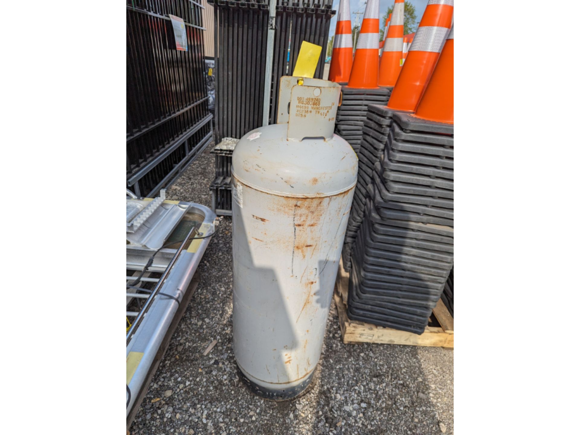 Compressed Air Tank S0teel Industrial Cylinder and Propane Tank LPG steel tank Cylinder - Image 2 of 3