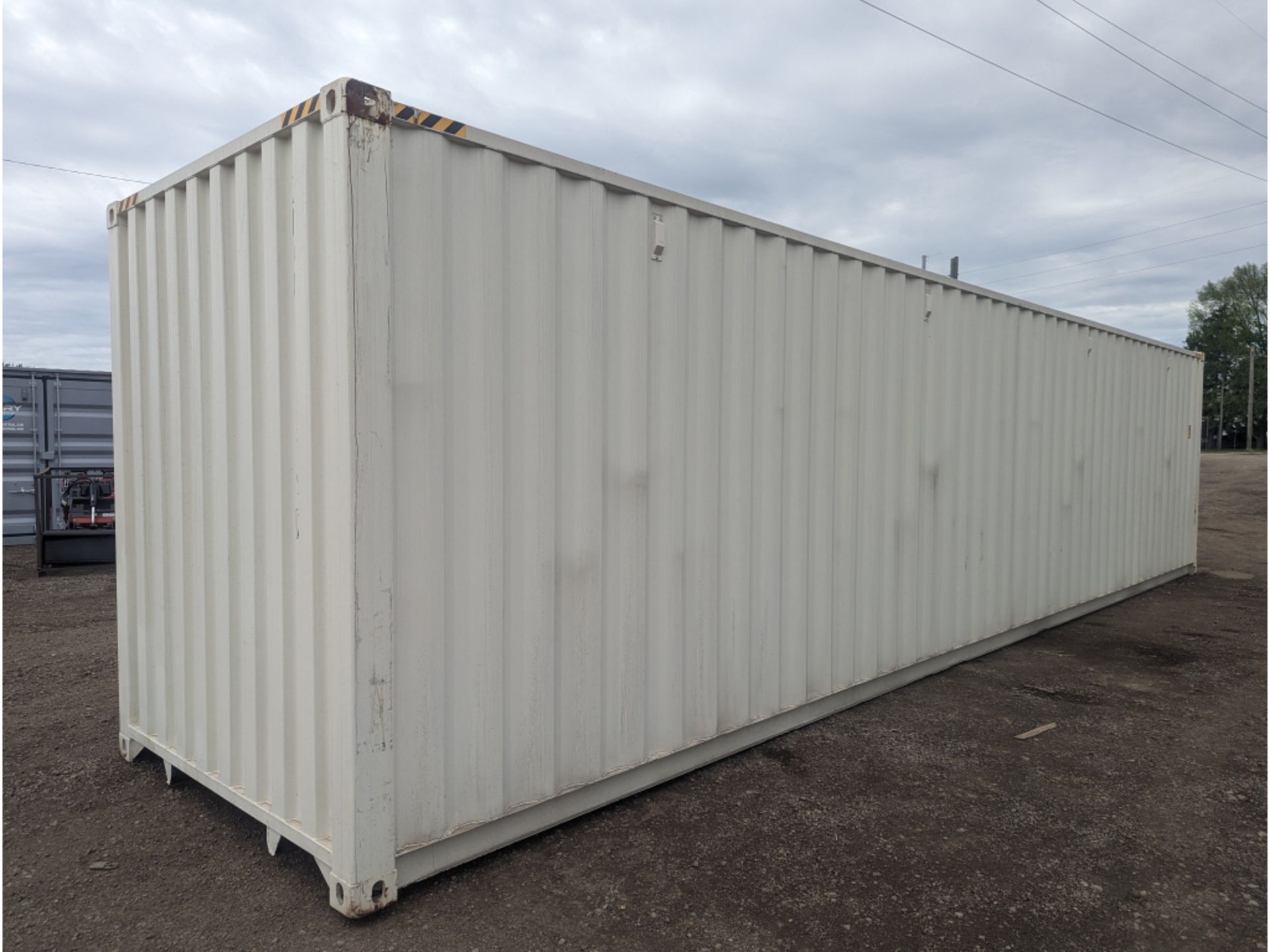 1 Trip 40' High Side Shipping Container w/ 4 Side Doors - Image 6 of 6