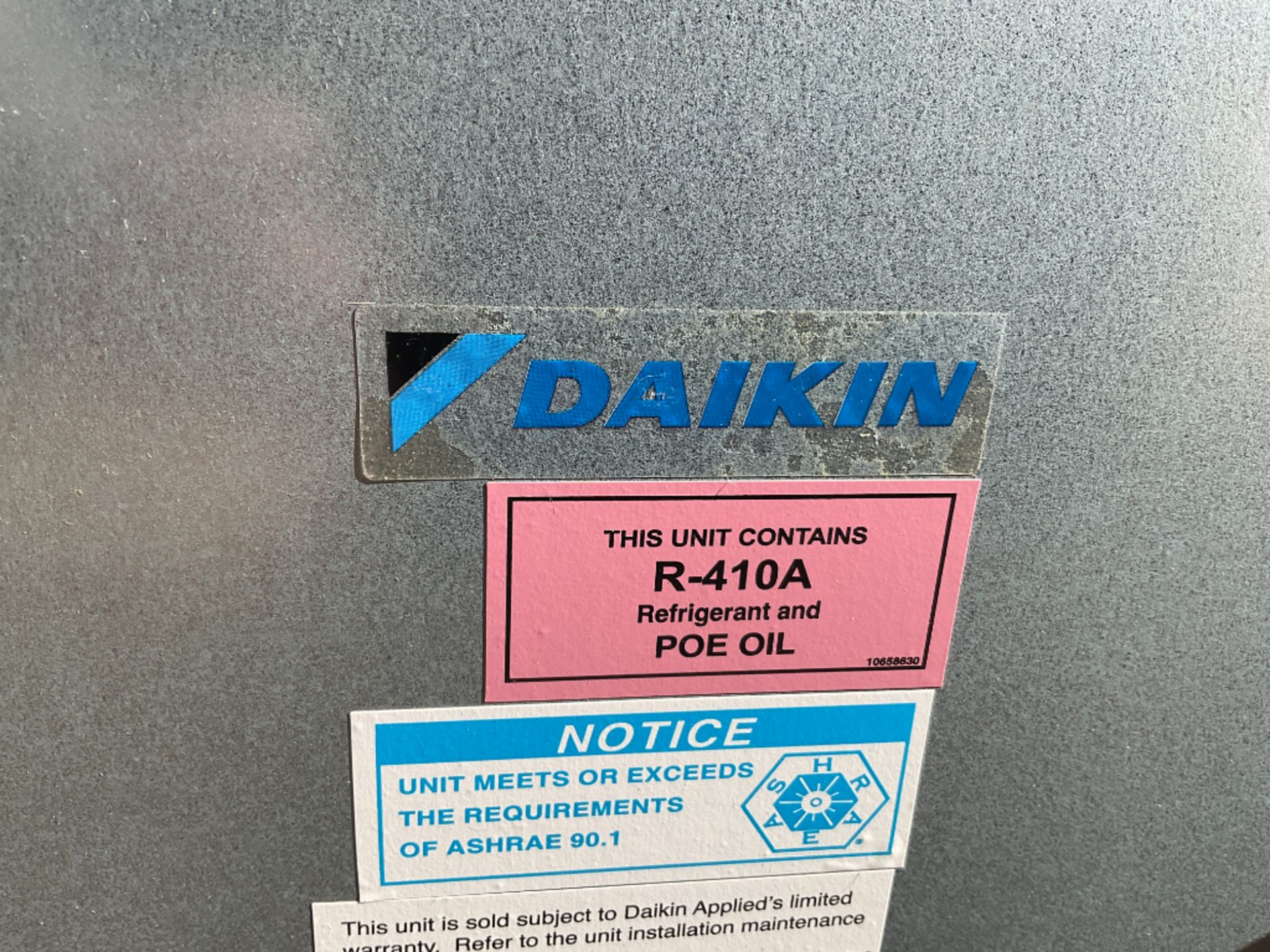 Daikon Horizantal Heat Pump R410A - Image 5 of 9
