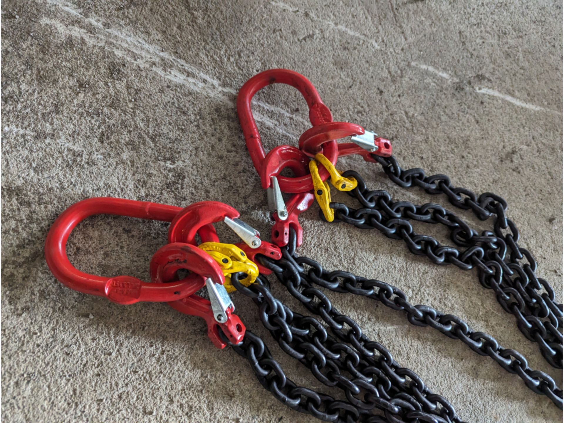 (2) 5/16" 7' Double Legs Lifting Chain Slings - Image 2 of 2