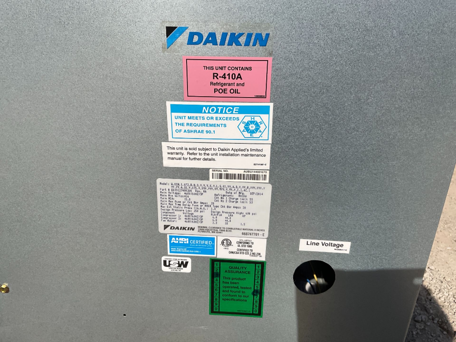 Daikon Horizantal Heat Pump R410A *Damaged - Image 3 of 8