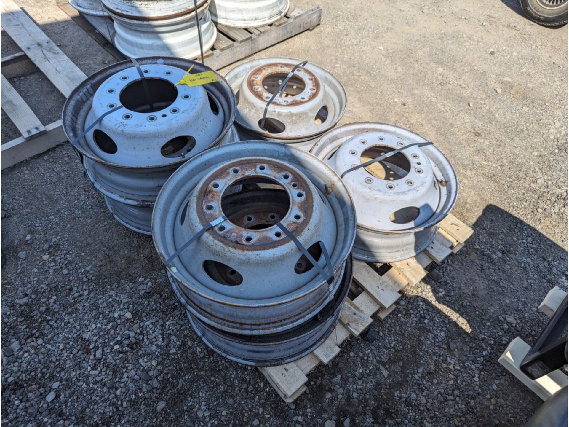 (6) Ford F450 F550 TRUCK 19.5 Maxion F2657 10 lug Surplus Used Take off wheels - Image 2 of 3