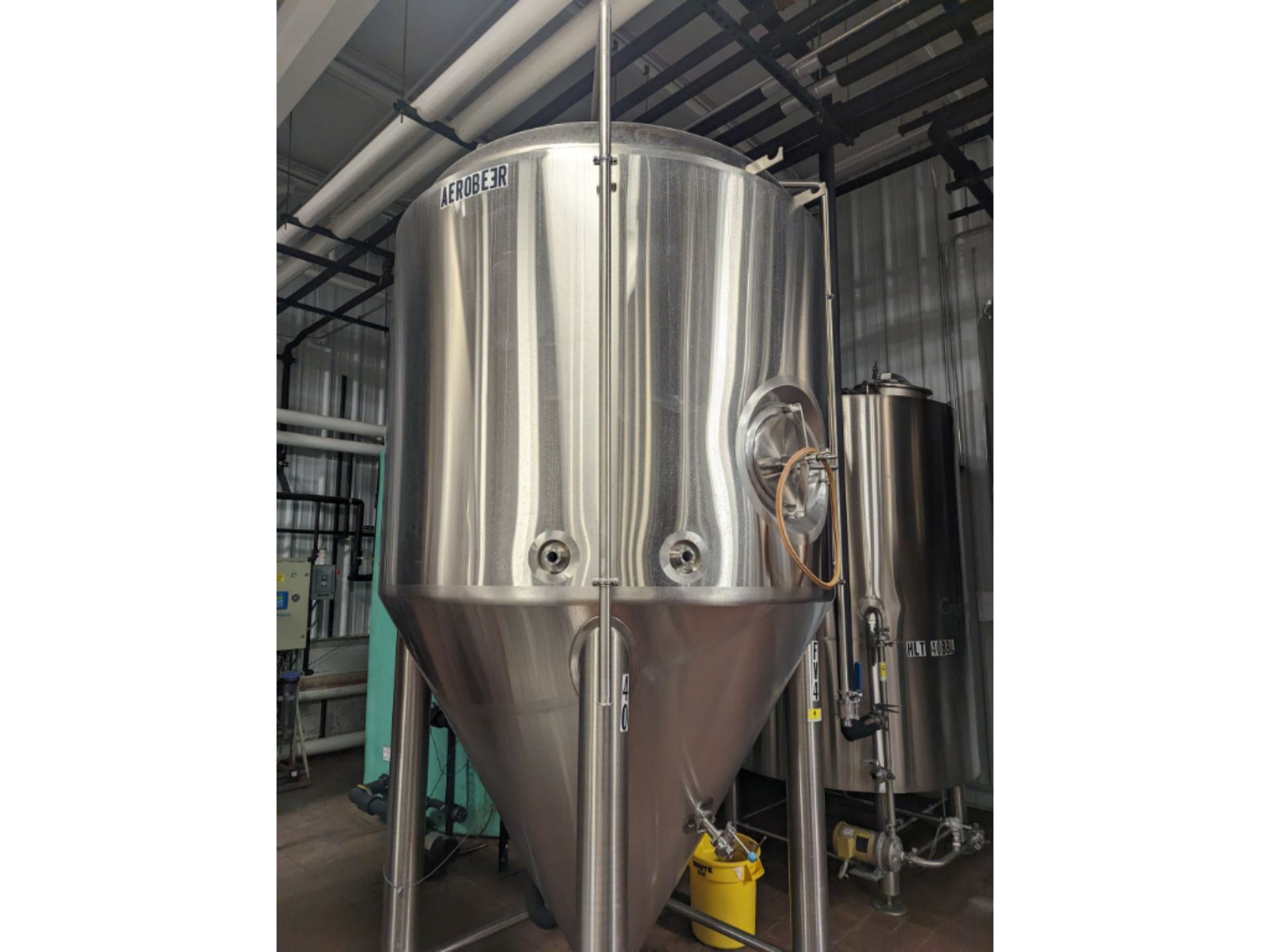40 BBL Jacketed Fermenter - Image 2 of 6