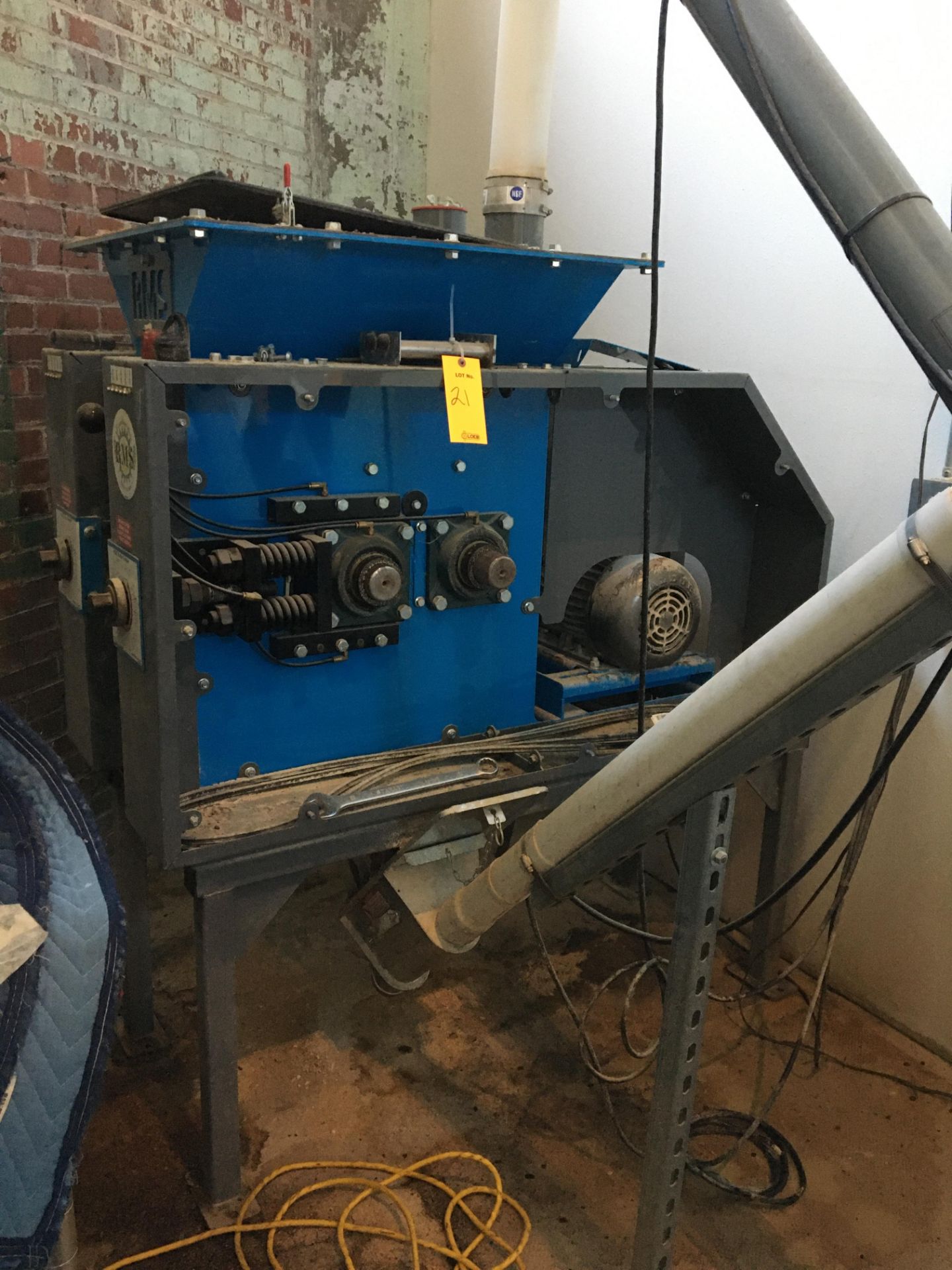 RMS Grain Elevator, Model Roller Grinder, Machine that Feed from the Auger to the grain case