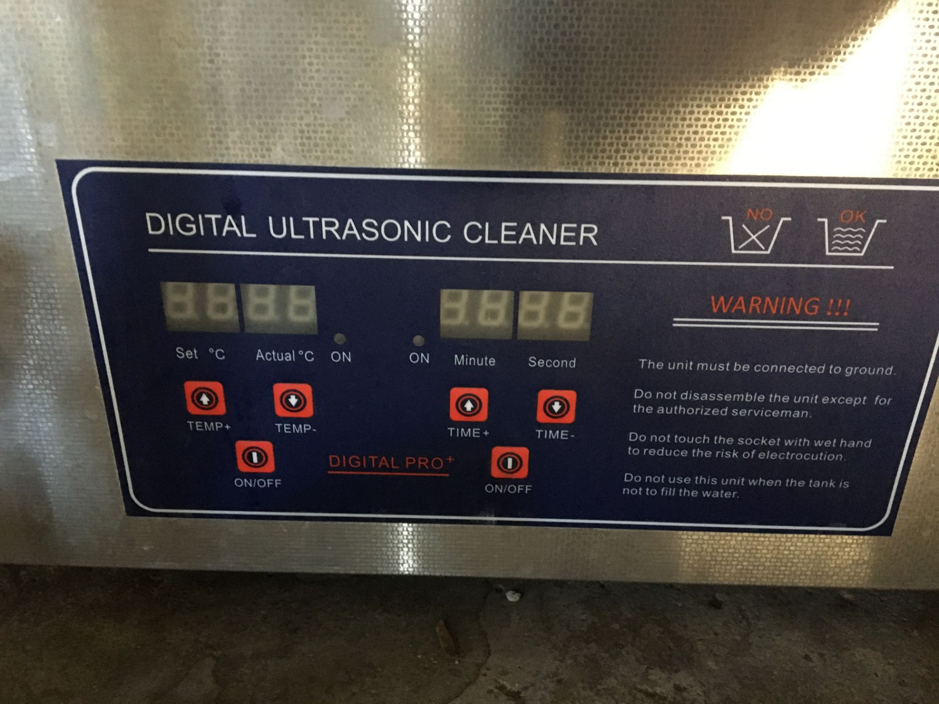 Digital Ultrasonic Cleaner, Model PS-100A Stainless Steel; Ultrasonic Cleaner, ultrasonic power= - Image 5 of 10