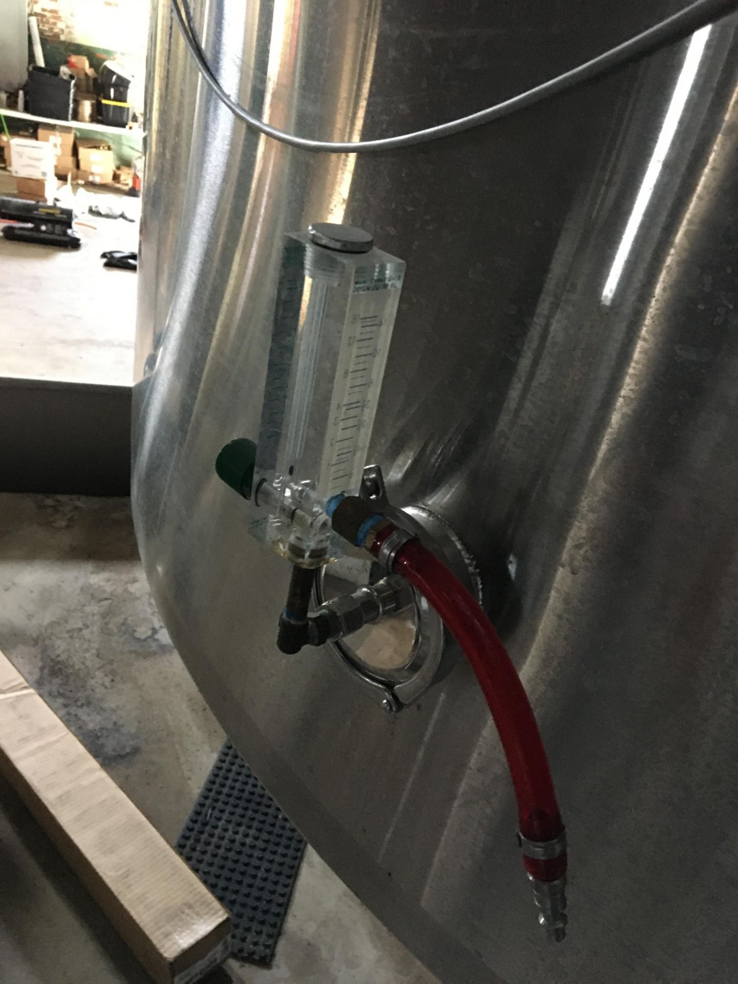 80-BBL Minnetonka Bright Tank Stainless Steel; storage for finished beer, Contains A 0-85 Psi Gauge, - Image 8 of 15