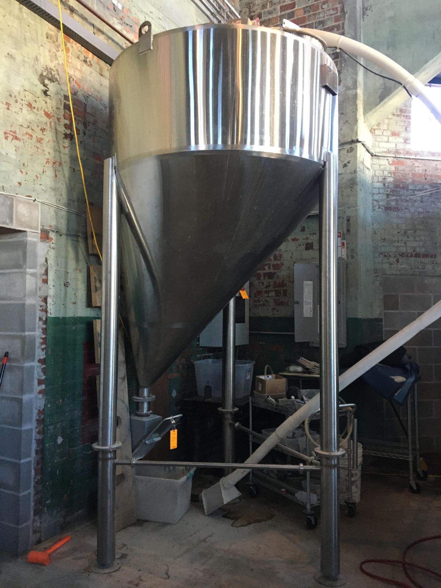 2500-L Minnetonka Grain Case, Stainless Steel; Vessel that holds all your milled grain prior to - Image 2 of 8