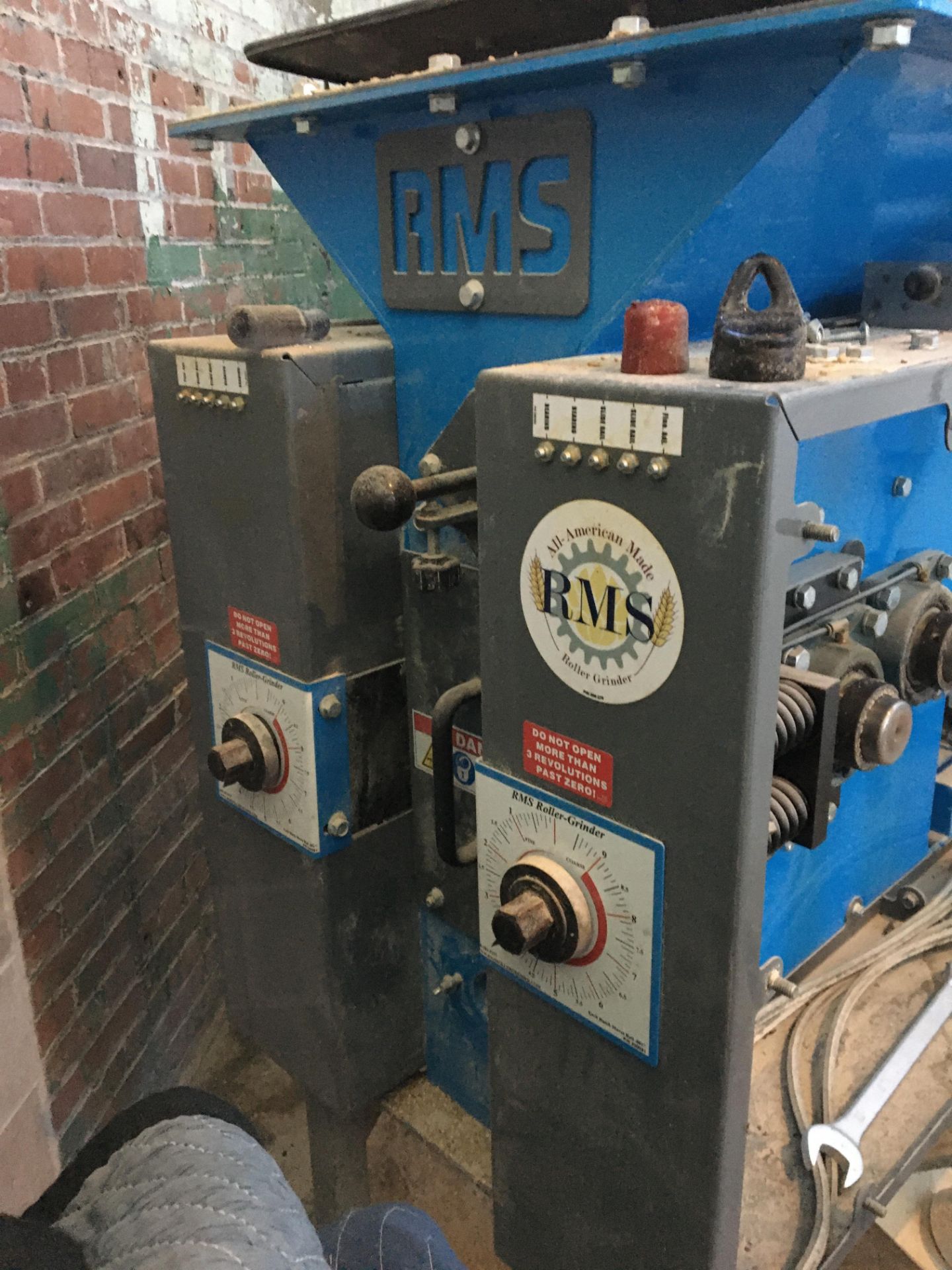 RMS Grain Elevator, Model Roller Grinder, Machine that Feed from the Auger to the grain case - Image 2 of 13