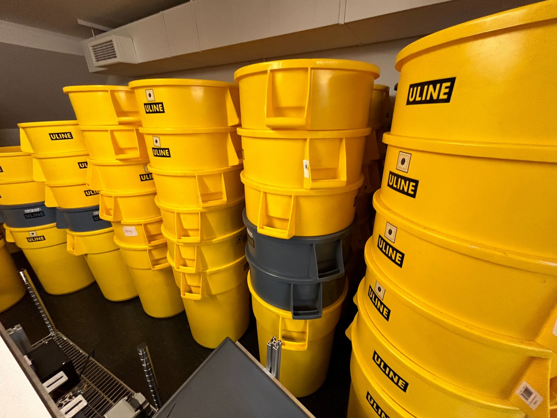 Rubbermaid, Lot approx (10) - Uline, 44 Gallon Yellow Food Grade Containers - Image 8 of 20