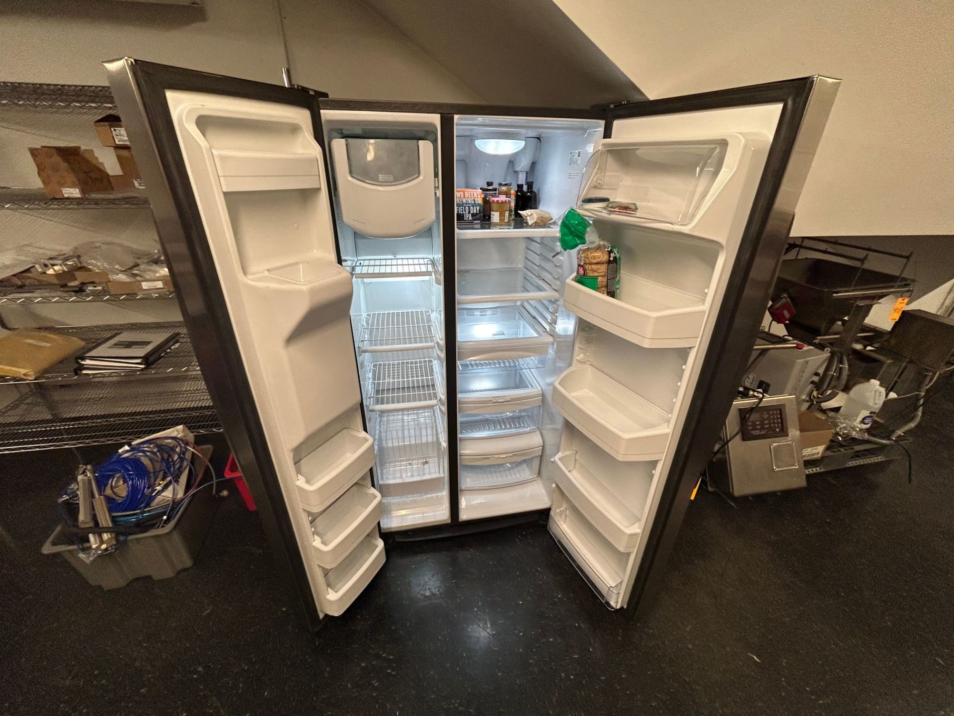 General Electric Mdl GSS25GSHLCSS, Side-By-Side Refrigerator Freezer, Stainless Steel - Image 3 of 4