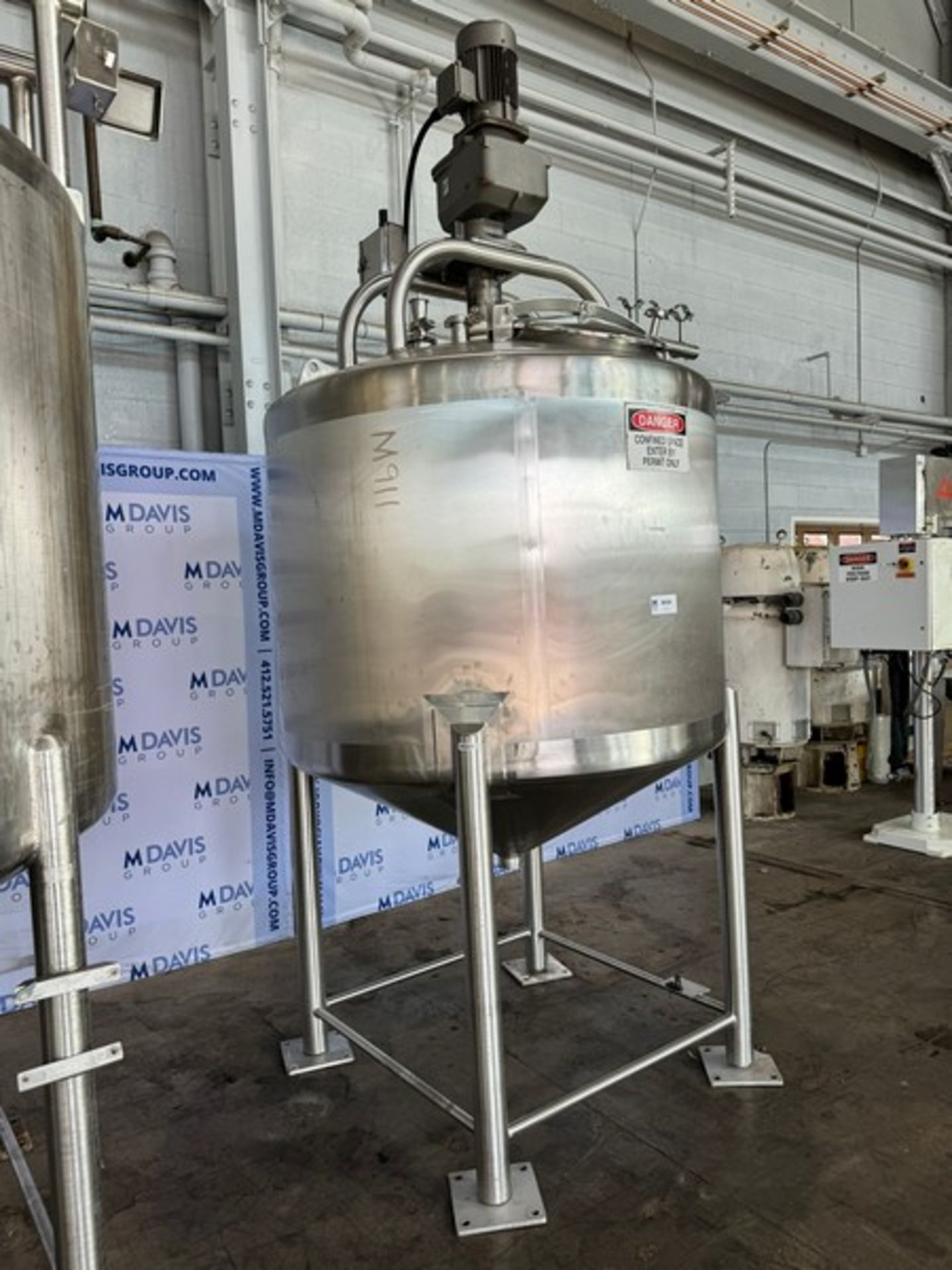 Aprox. 400 Gal. S/S Single Wall Vertical Tank, Cone Bottom, Vessel Dims.: Aprox. 40” Tall x 54” - Bild 10 aus 15