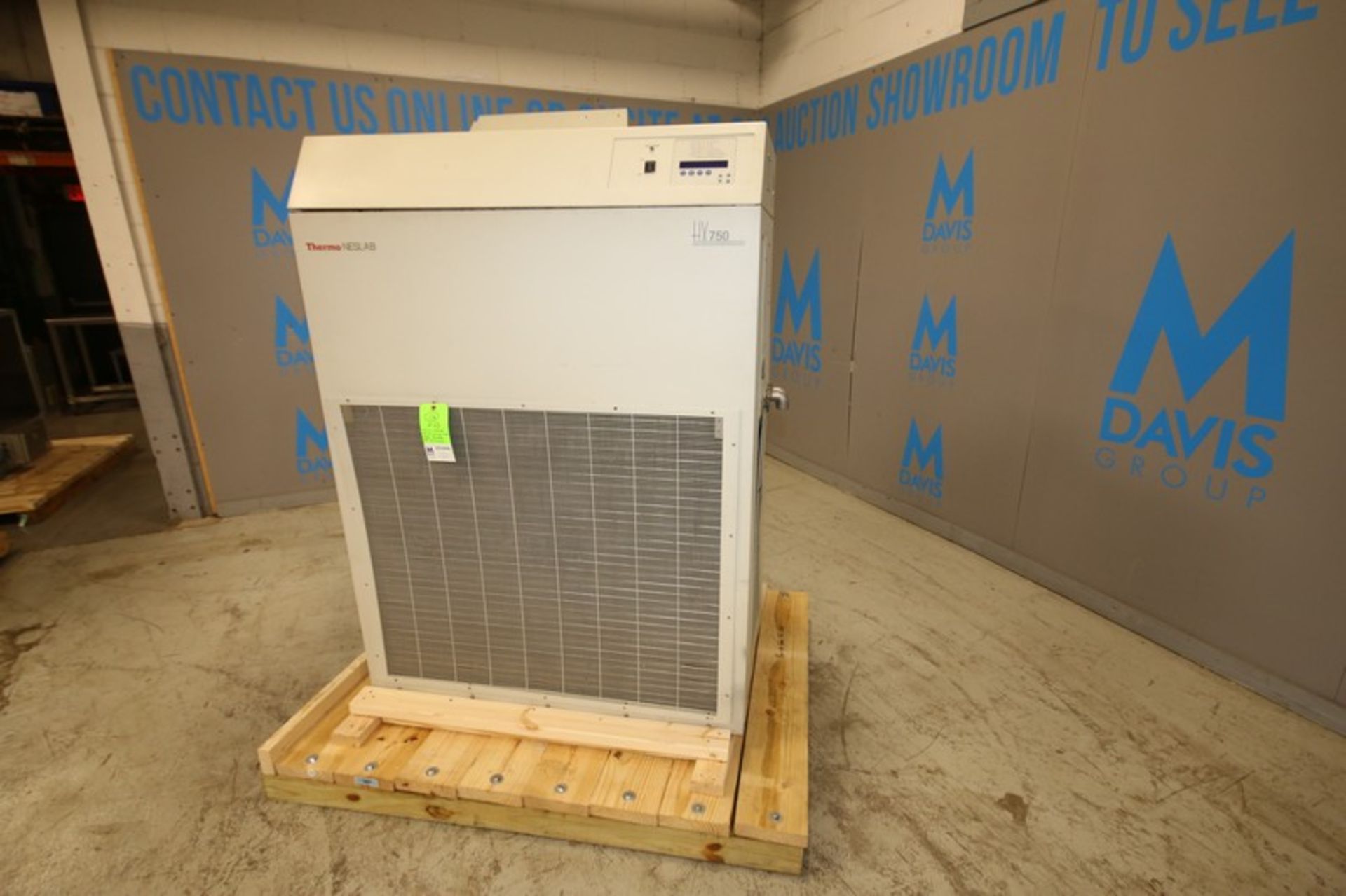 Thermo Neslab Recirculating Chiller, Model HX750A, SN 104175031, R404A, 460V (INV#101644) (Located @