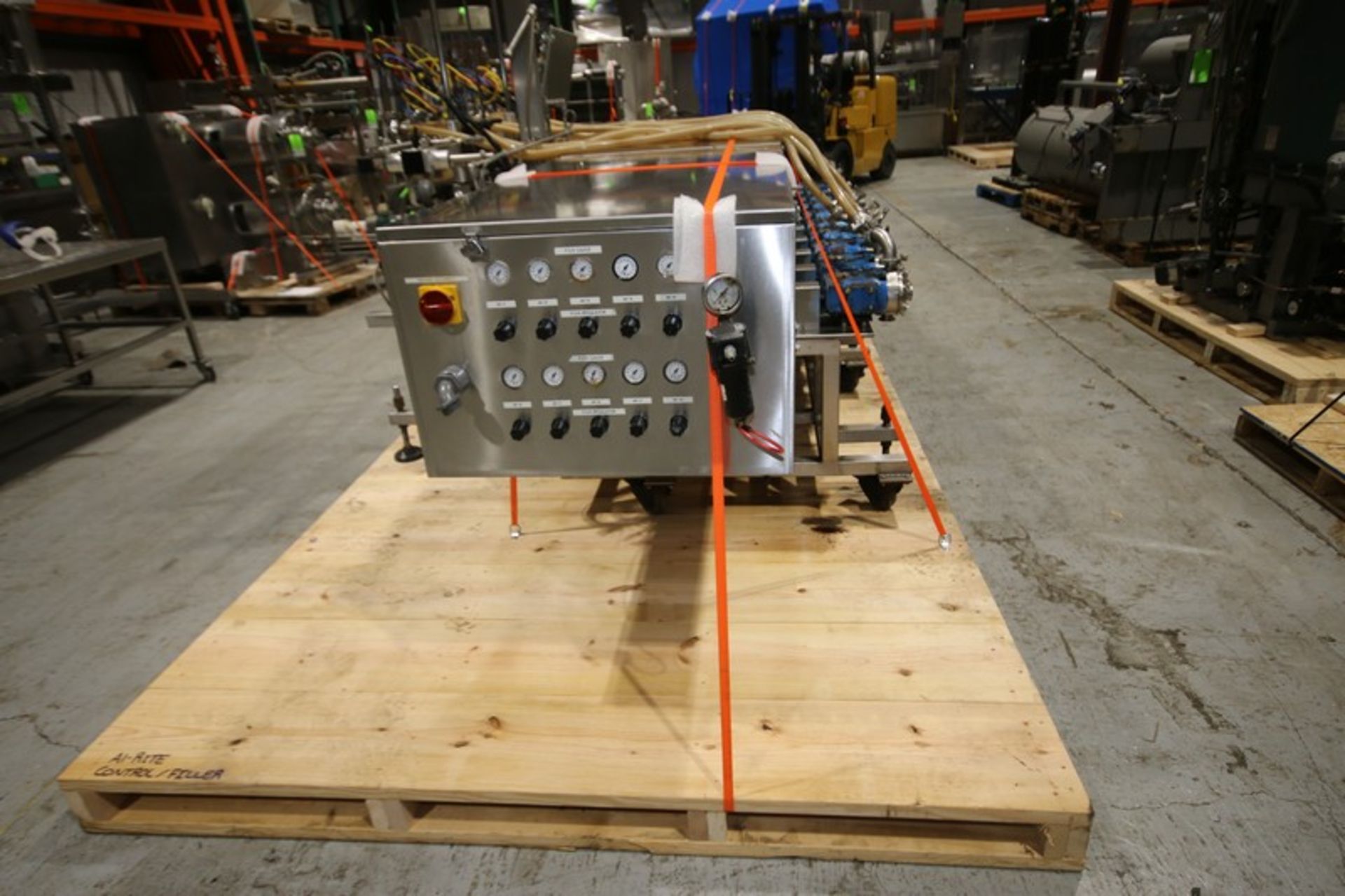 Oden 10 - Valve S/S Servo Filler, Model SERVO/FILL SN 3125, with (10) Waukesha Size 015 Positive - Image 10 of 12