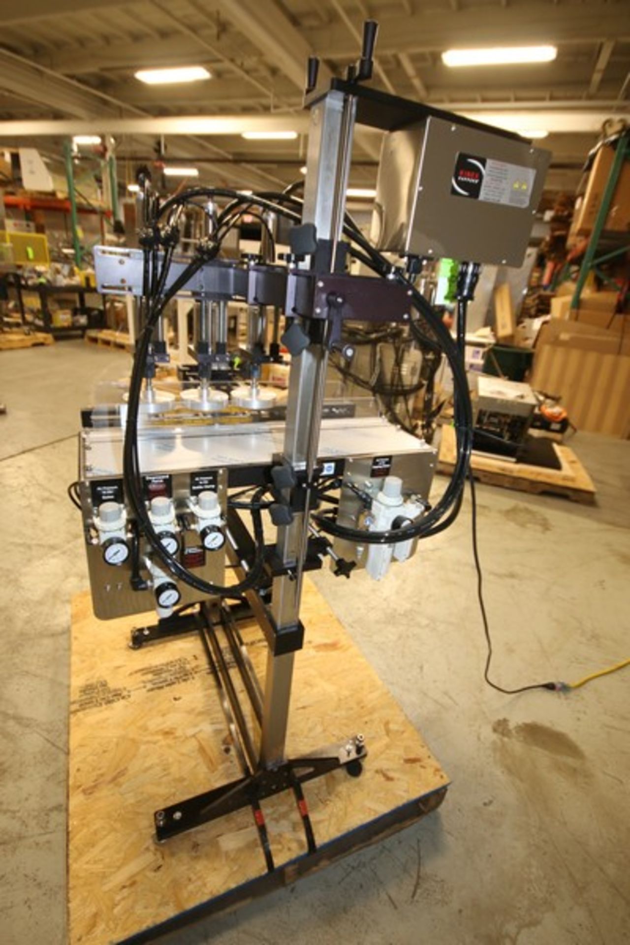 Kinex 3 - Head Capper, Model Auto Mate, SN 1259, with PS400 Capper Heads, Mounted on Adjustable - Image 7 of 8