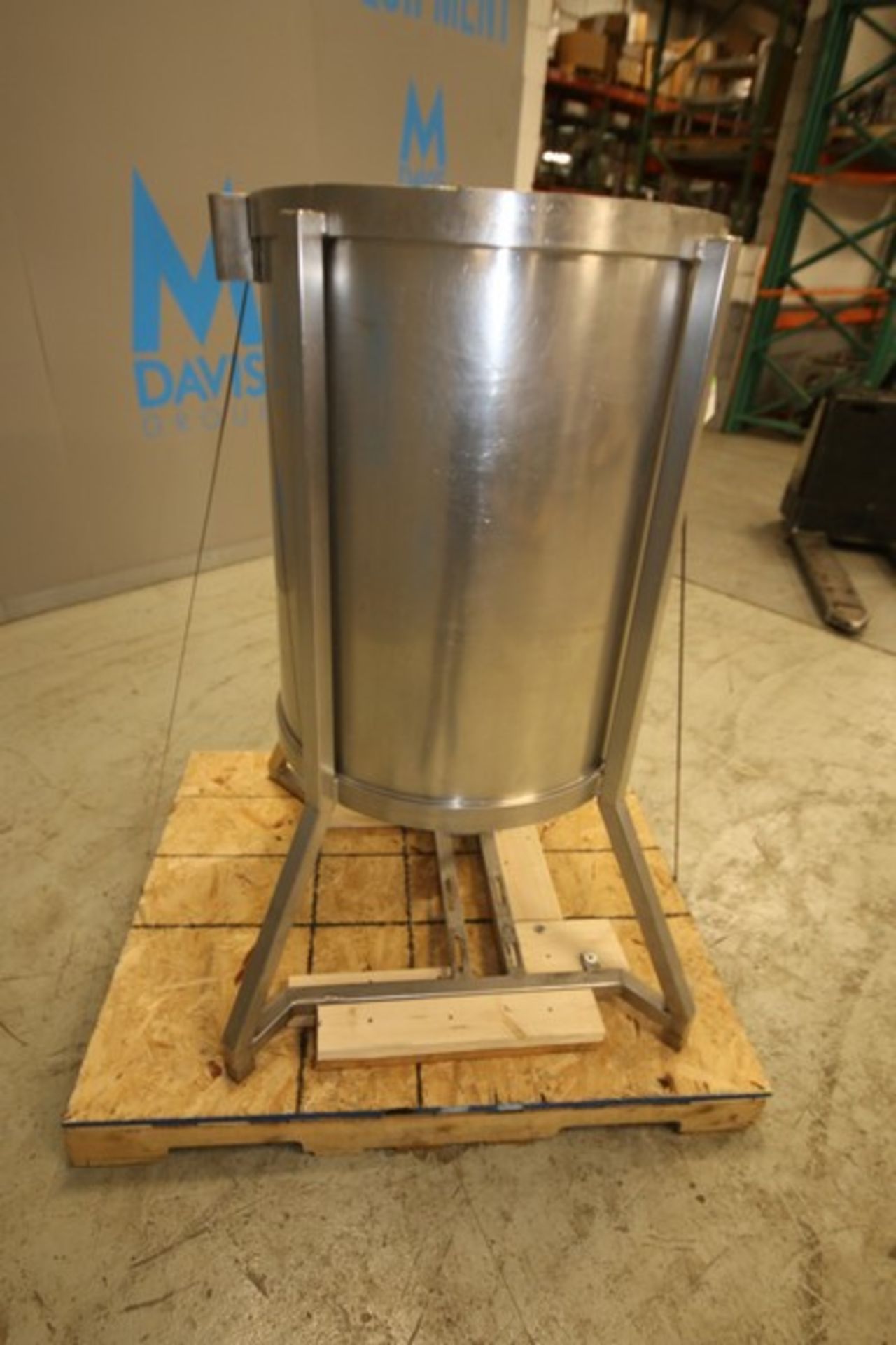 Aprox. 70 Gallon Vertical S/S Tank with Open Top, 1.5"CT Bottom Fitting, S/S Legs (INV#101637 ( - Image 5 of 6