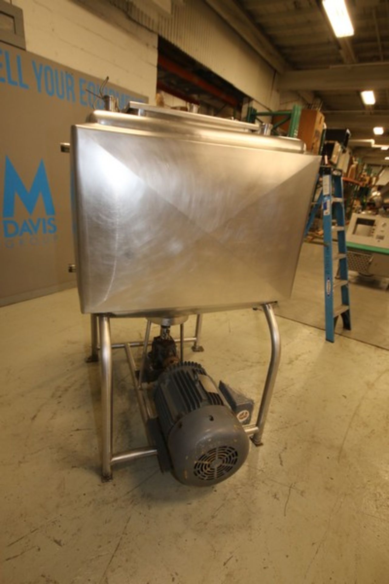 Aprox. 200 Gal. Jacketed S/S Blender with 25 hp / 1770 rpm Drive Motor, 230/460V, (5) 4.", 2" & 4" - Image 6 of 12