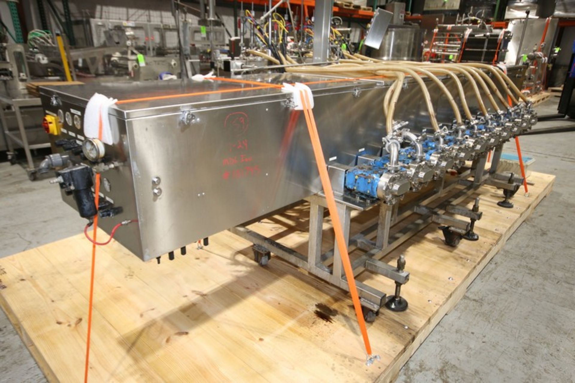 Oden 10 - Valve S/S Servo Filler, Model SERVO/FILL SN 3125, with (10) Waukesha Size 015 Positive - Image 9 of 12