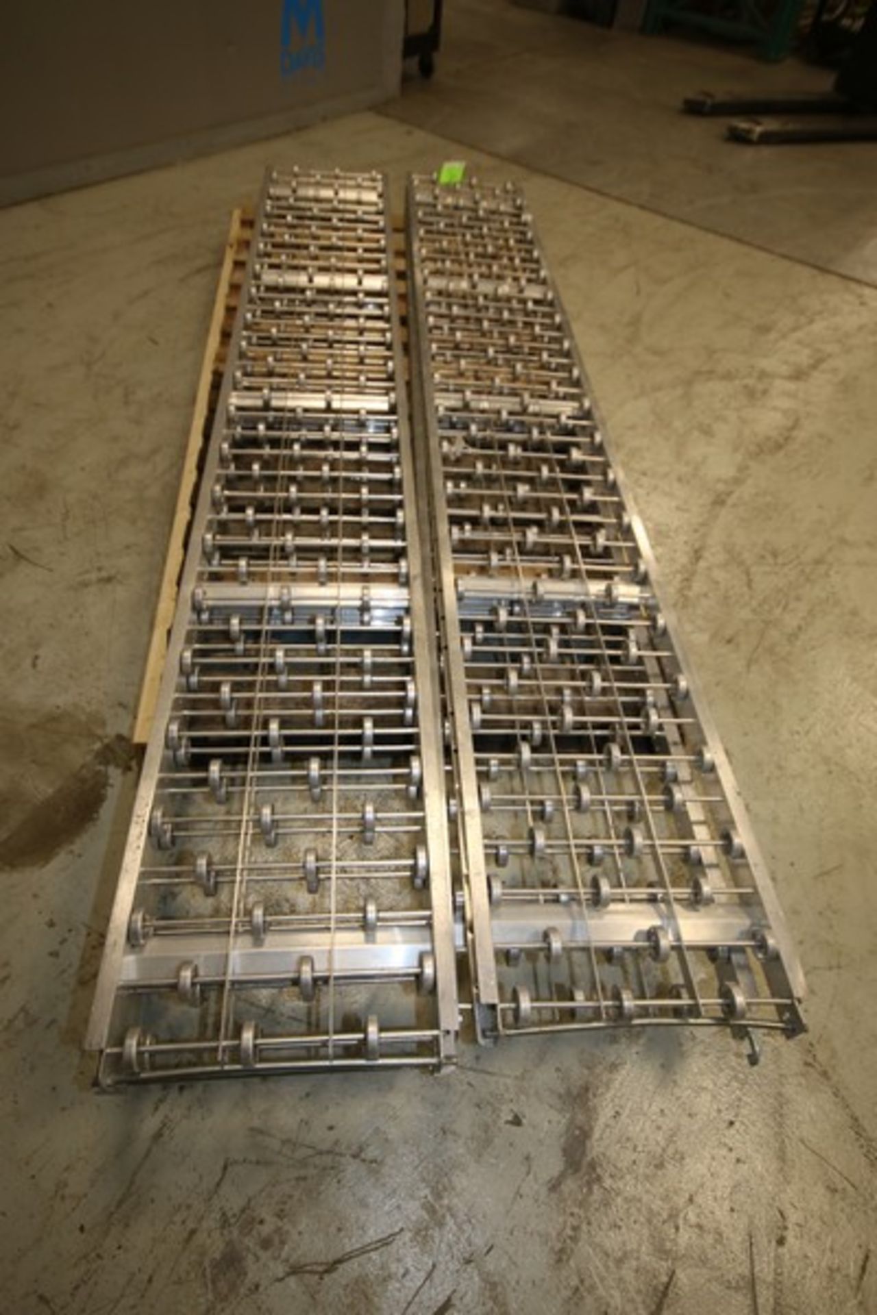 Lot of (4) 10' L x 16" W Aluminum Skate Conveyor Sections (INV#101632) (Located @ the MDG Auction - Image 4 of 4