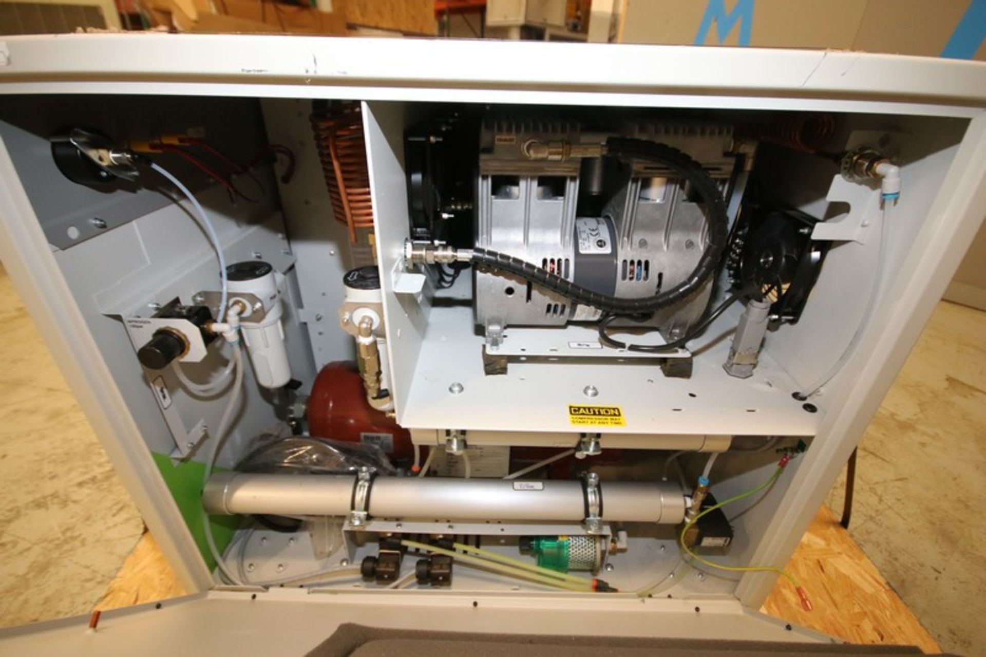 Peak Scientific Portable Nitrogen Generator, Model NM32LA, SN A14-03-116, 230V (INV#101643) (Located - Image 6 of 7