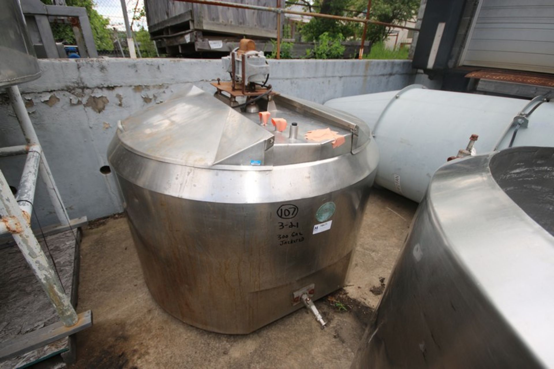 Cherry Burrell 300 Gal. Hinged Lid Jacketed S/S Mix Tank, M/N WPT, S/N 300-56-3753, with Bottom