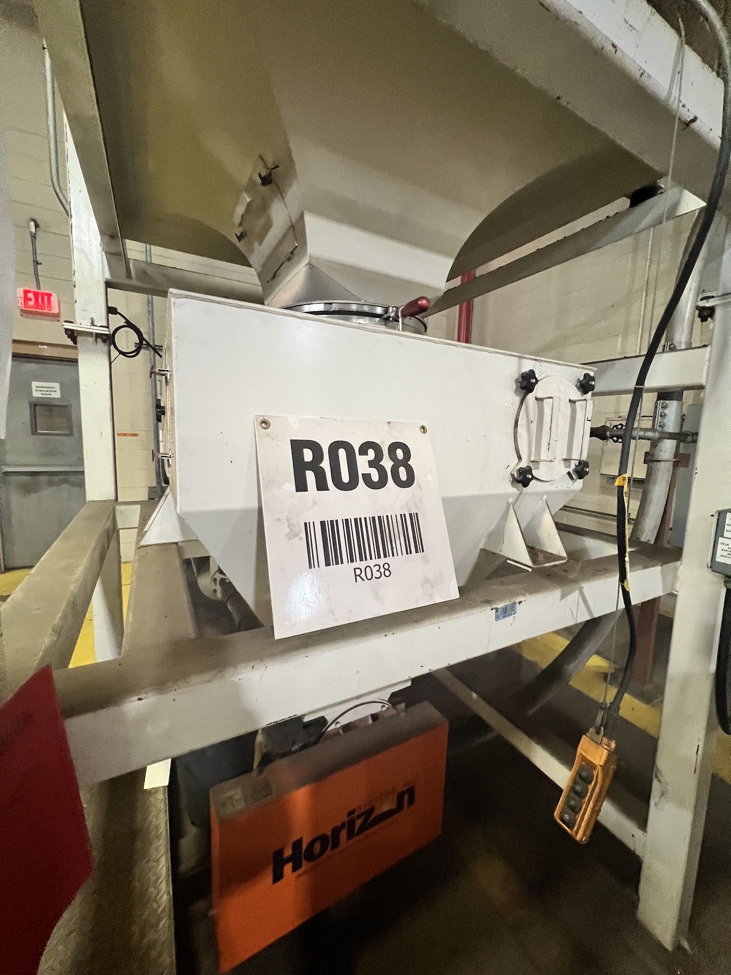 HORIZON SYSTEMS BULK BAG DISCHARGER / SUPERSAC UNLOADING SYSTEM, INCLUDES ROTARY AIRLOCK VALVE, - Image 10 of 24