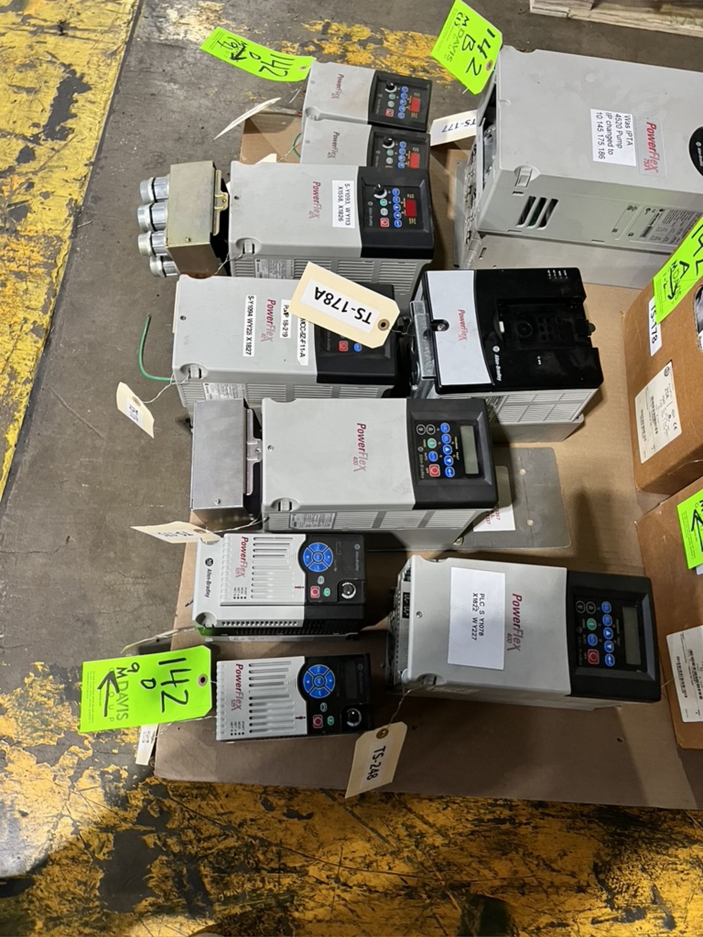 (9) ASSORTED ALLEN BRADLEY POWERFLEX VFDS (SIMPLE LOADING FEE $110) - Image 6 of 14