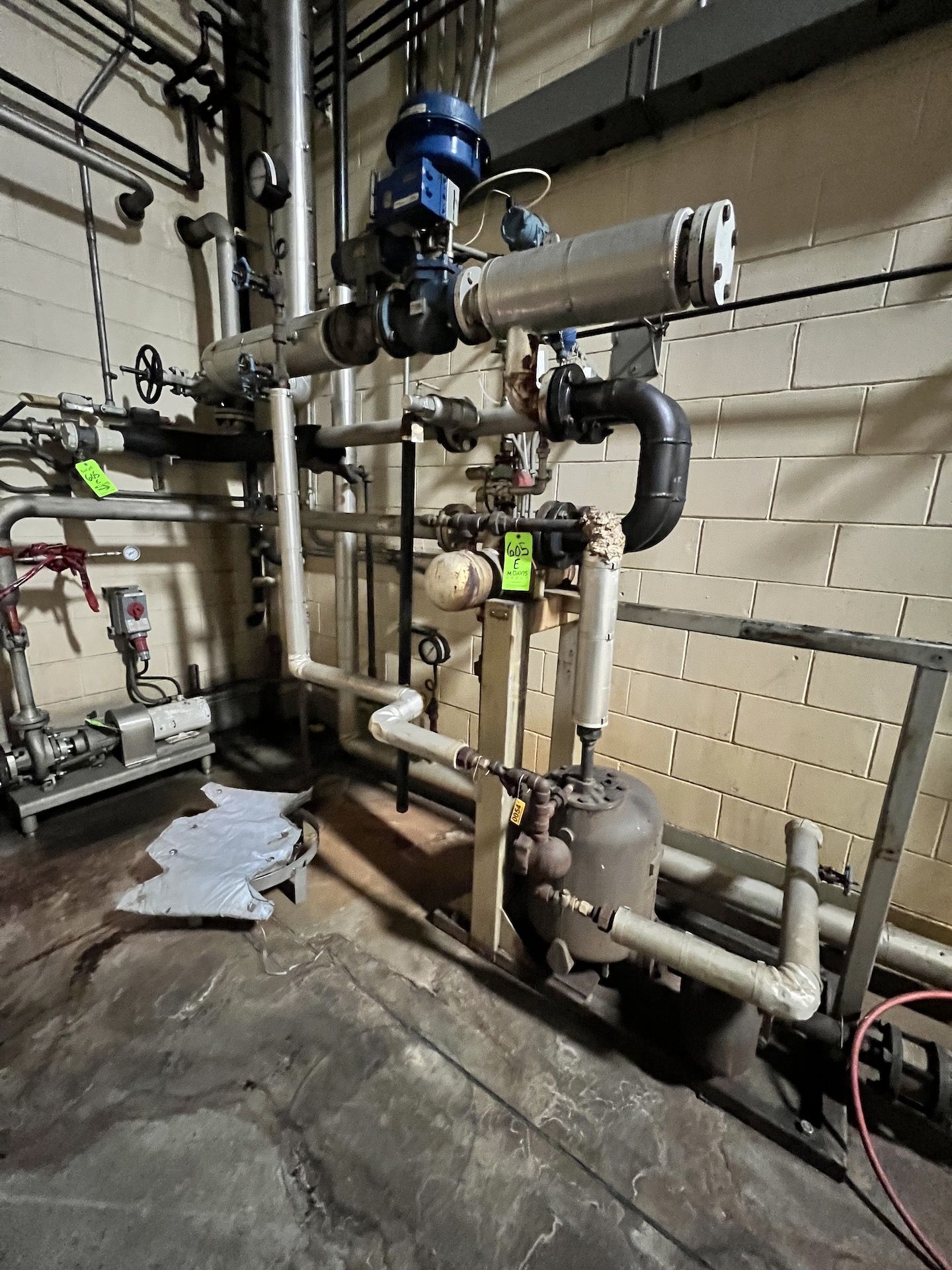CIRCULATION SKID INCLUDING HEAT EXCHANGER, FLOW METER, VALVES AND ASSOCIATED - Image 5 of 7
