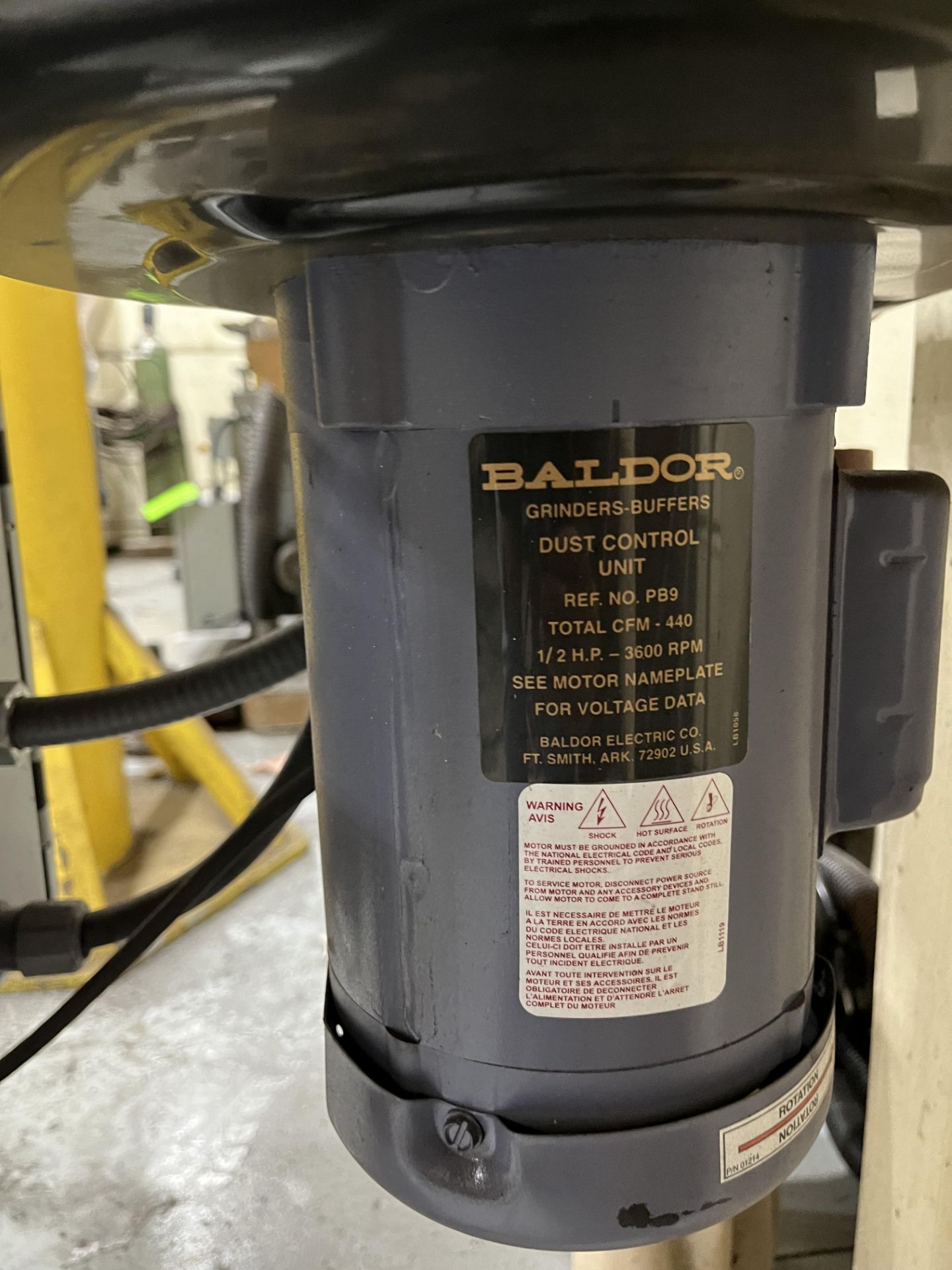 BALDOR 1021WD 10" DELUXE BENCH GRINDER CAT NO. 1021WD HP 1.5 HP PHASE 3 HZ 30/60 VOLTS 208-230/460 - Image 4 of 4