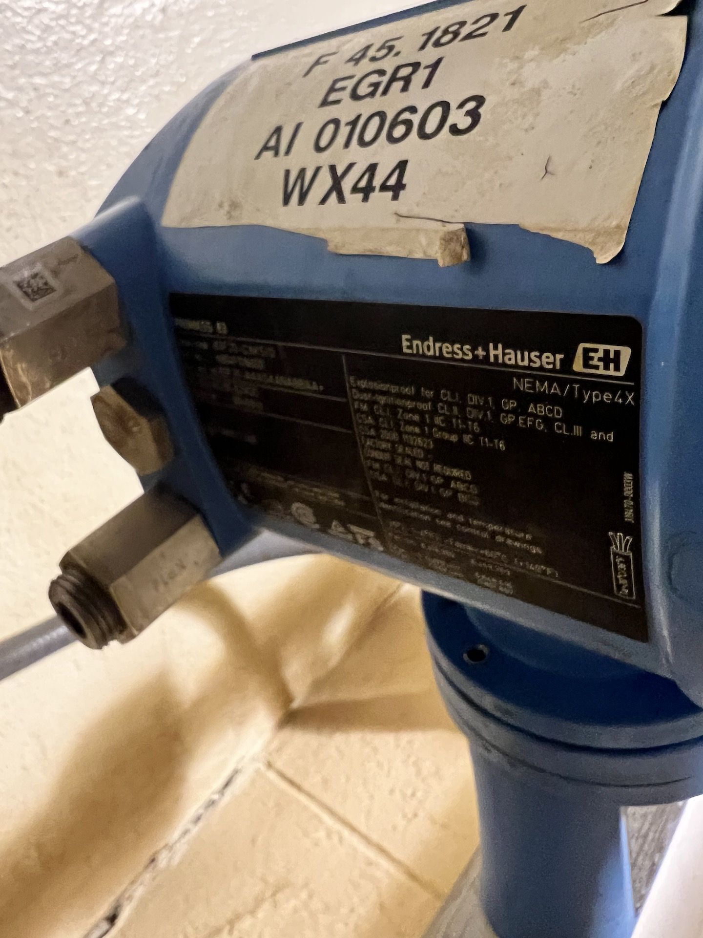 ENDRESS HAUSER PROMASS F FLOW METER WITH DIGITAL READOUT (SIMPLE LOADING FEE $110) - Image 6 of 6