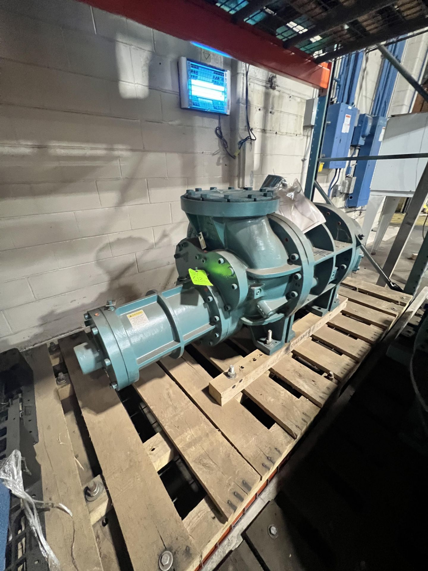 2019 FRICK BOOSTER SCREW COMPRESSOR HEAD, MODEL TDSH283L, S/N 1189HR, 4200 RPM - Image 6 of 26