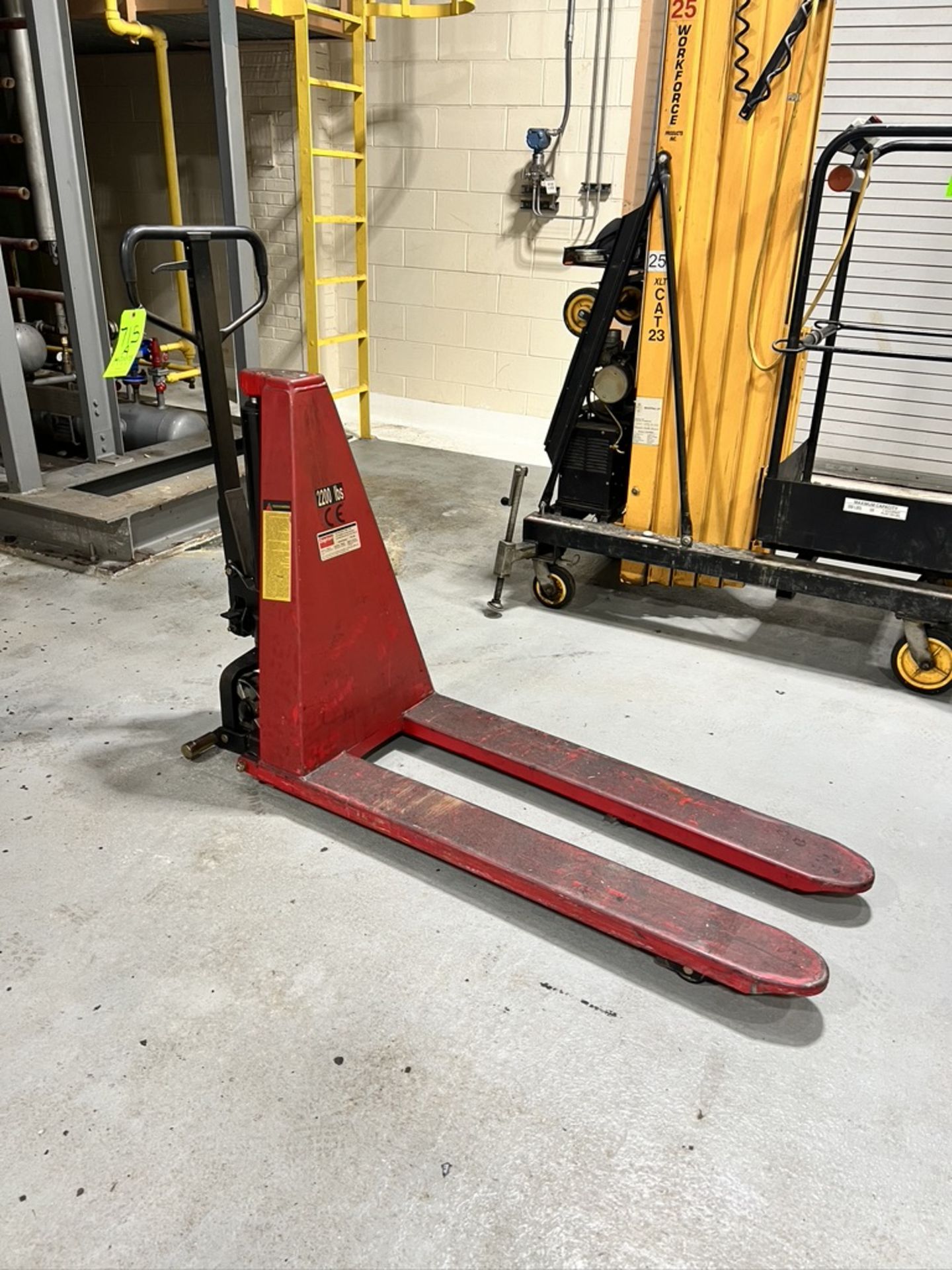 DAYTON MANUAL SCISSOR PALLET TRUCK, MODEL 2PLH9, 2,200 LBS CAP (SIMPLE LOADING FEE $110)