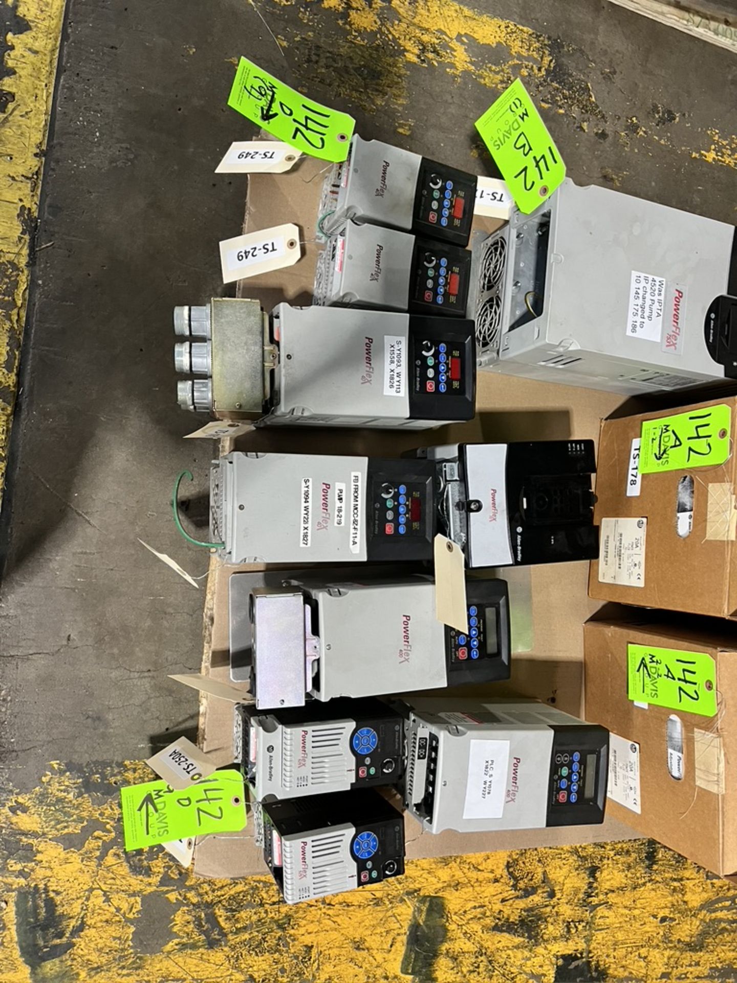 (9) ASSORTED ALLEN BRADLEY POWERFLEX VFDS (SIMPLE LOADING FEE $110) - Image 2 of 14