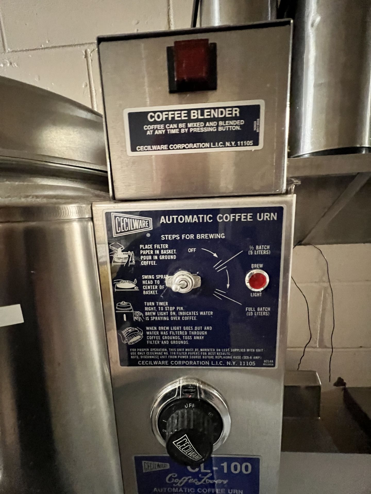 CECILWARE COFFEELOVERS CL-100 AUTOMATIC COFFEE URN (SIMPLE LOADING FEE $55) - Image 4 of 4