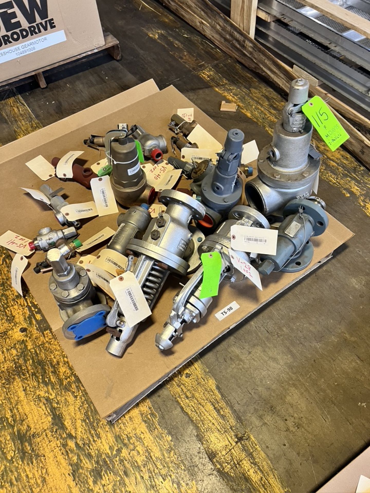 (2) PALLETS OF ASSORTED RELIEF VALVES (SIMPLE LOADING FEE $110) - Image 8 of 14