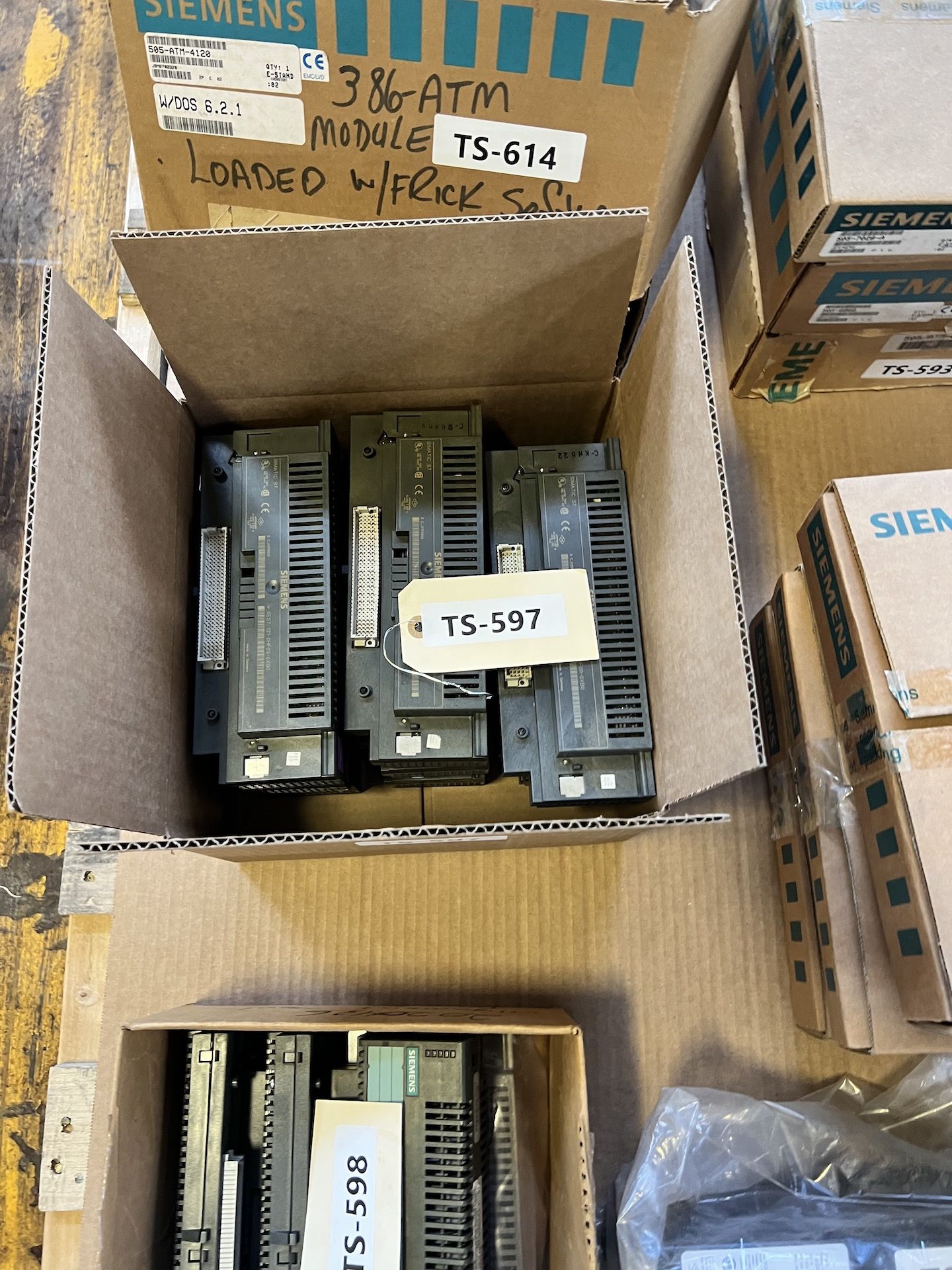 LOT OF ASSORTED INCLUDING: Siemens Process Automation Controller, Part # TGX:353A4F1CNB4, Siemens - Image 3 of 15